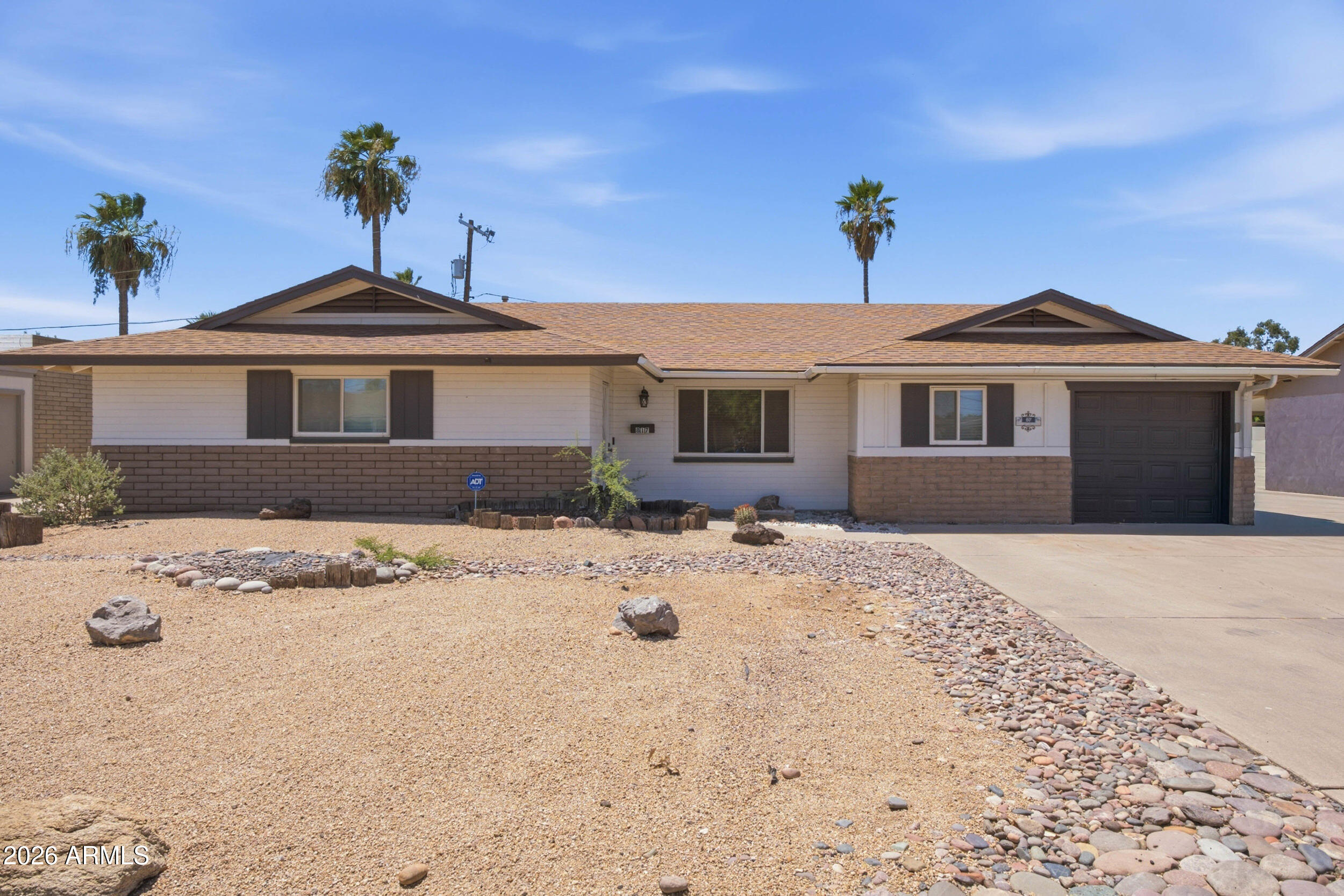 817 W Romo Jones Street — photo