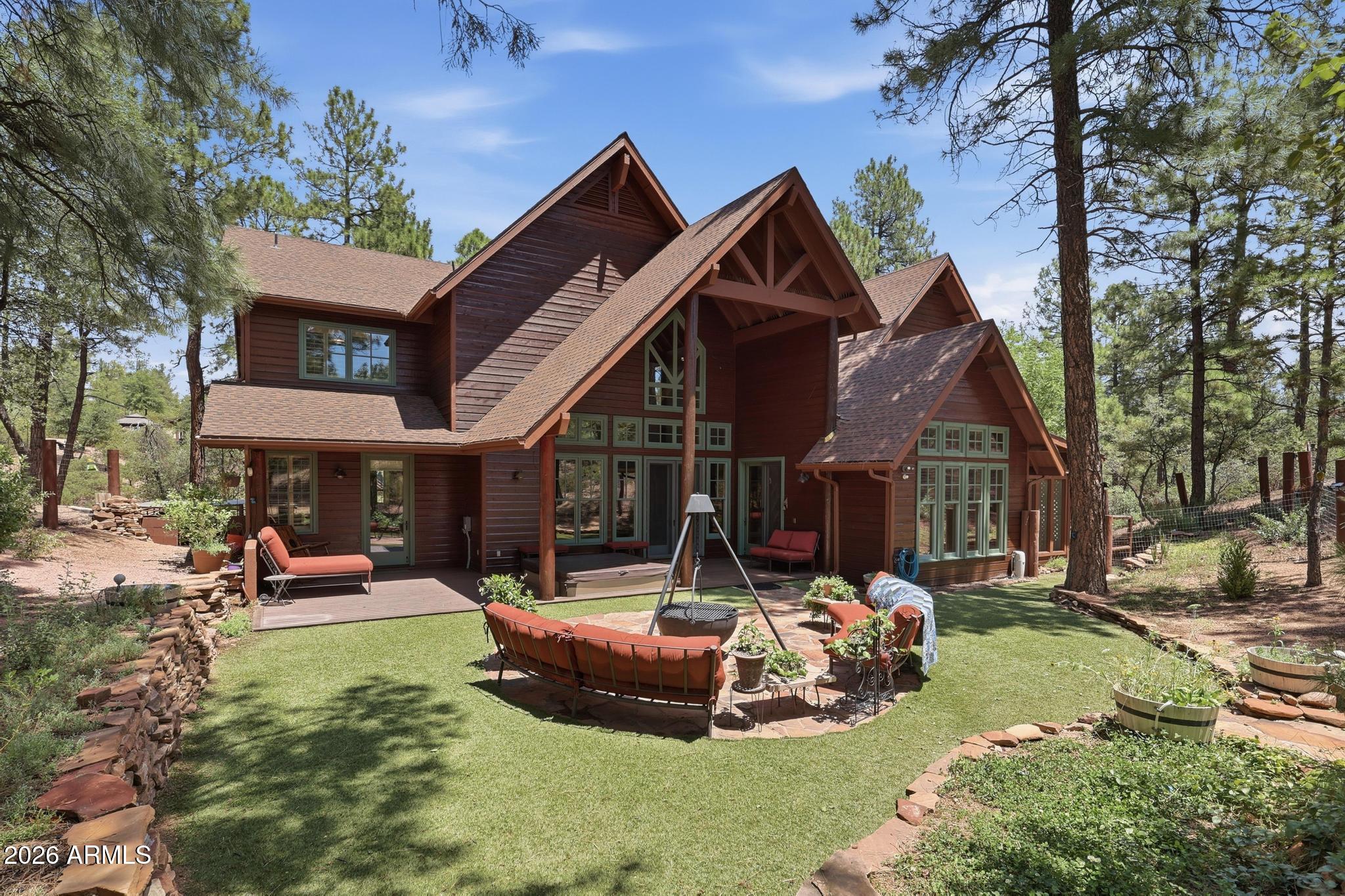 304 N Grapevine Drive — photo