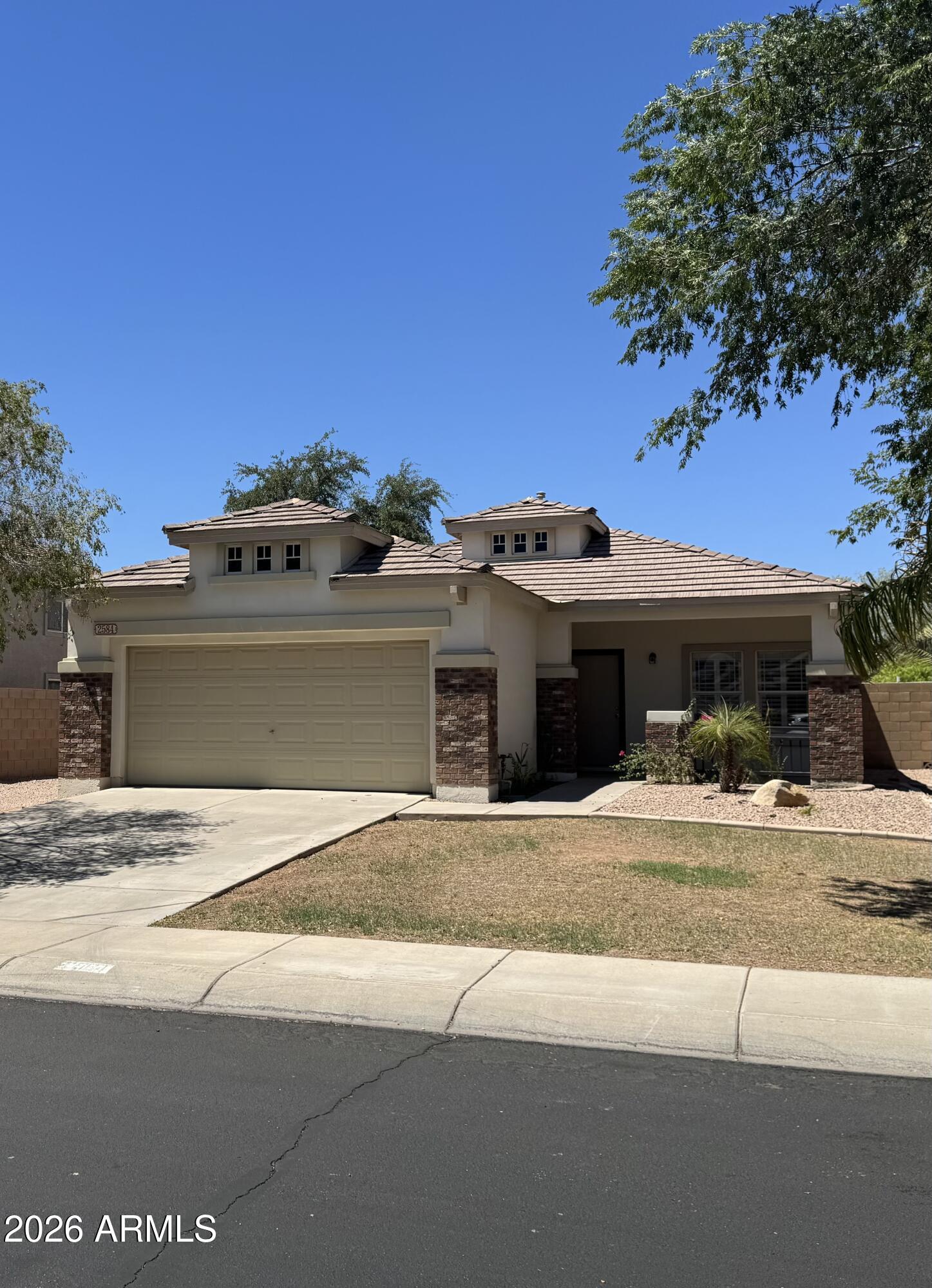 2584 E Del Rio Court — photo