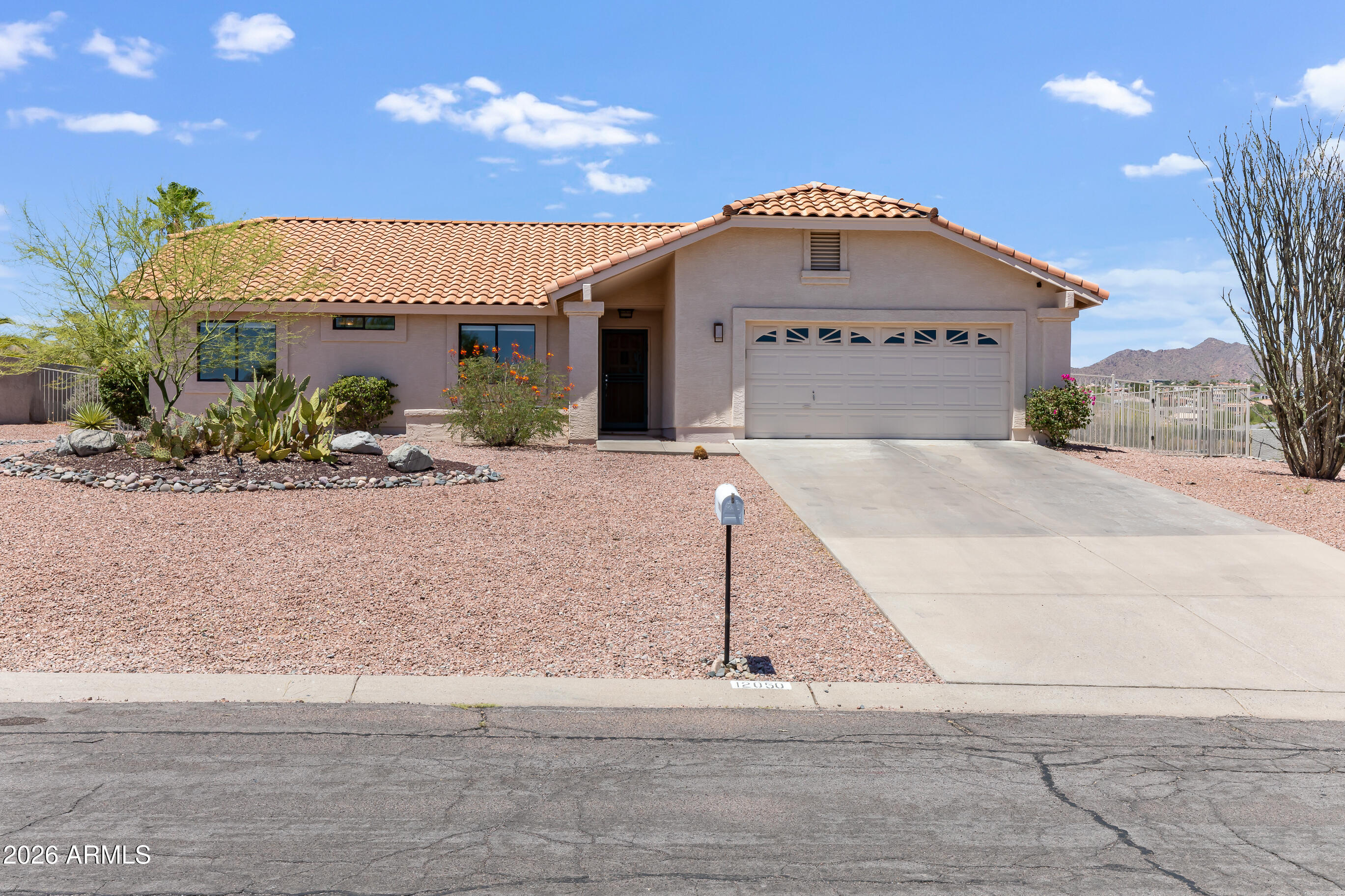 12050 N Lamont Drive — photo