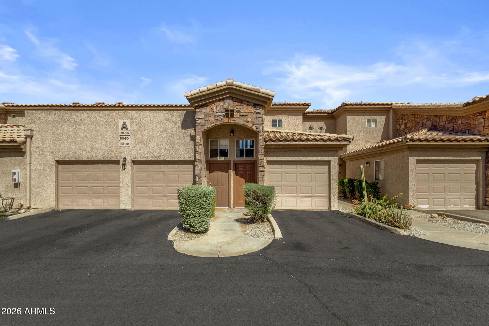 13700 N Fountain Hills Boulevard 303 — photo