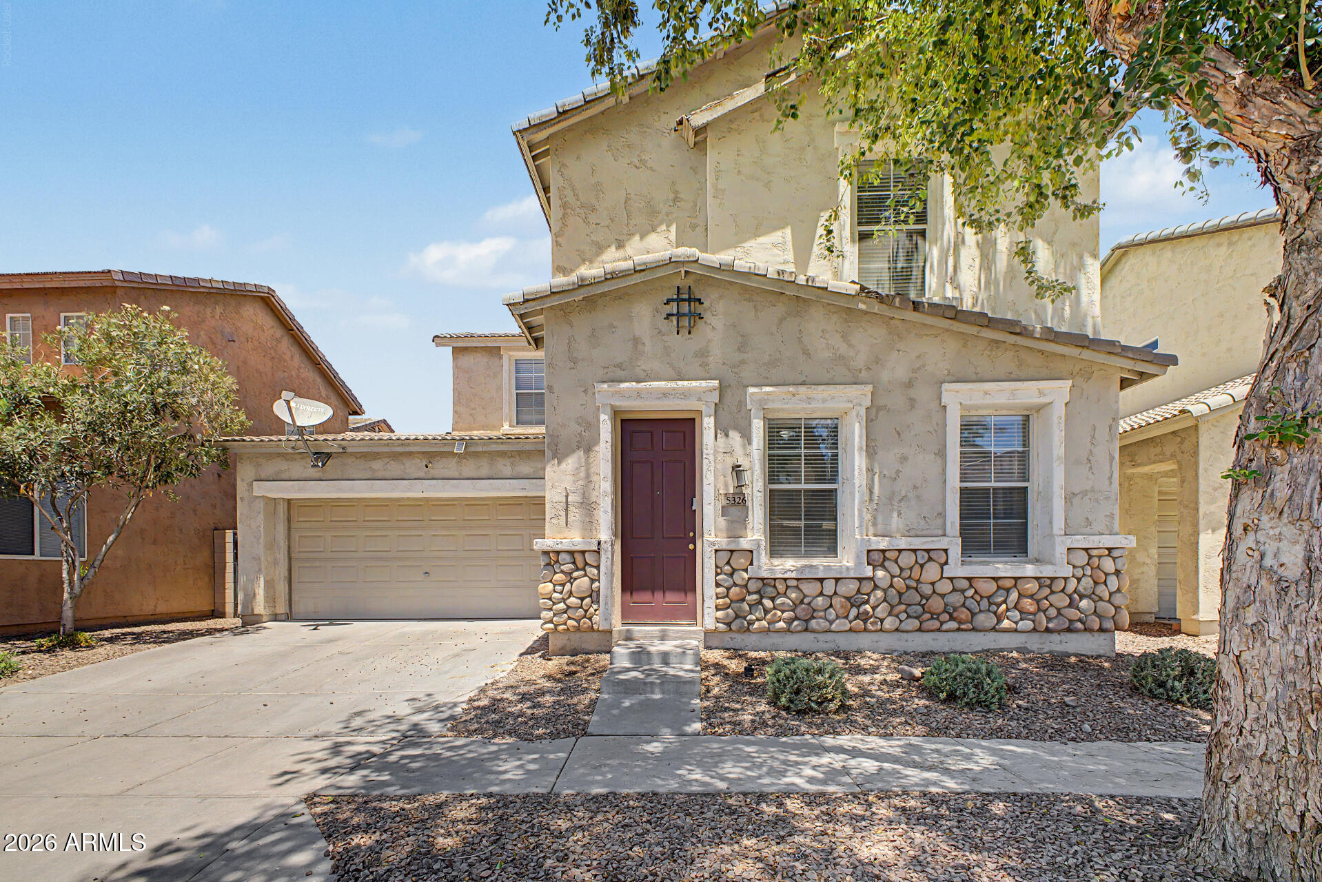 5326 W Warner Street — photo
