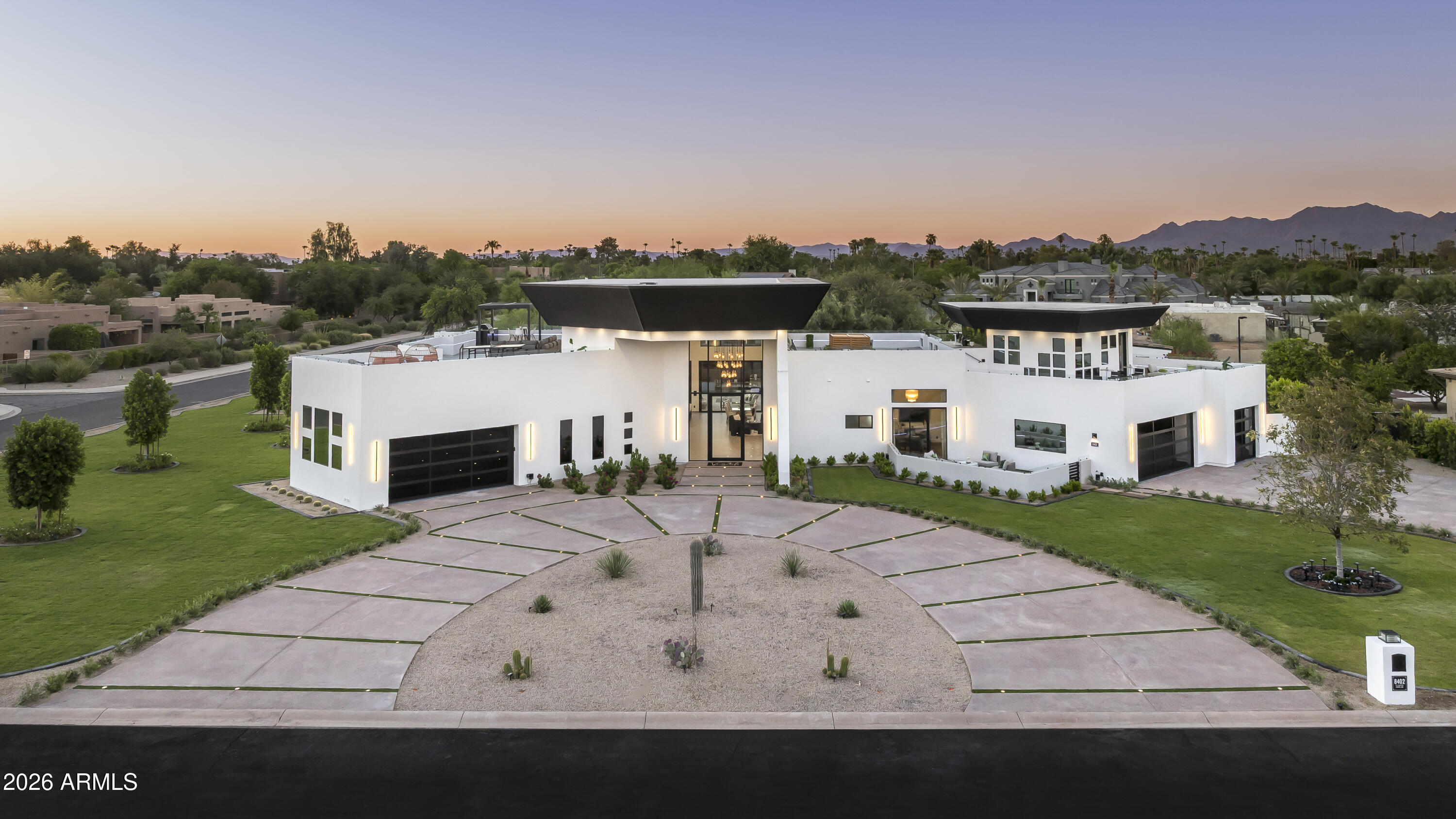 8402 E Cactus Wren Road — photo