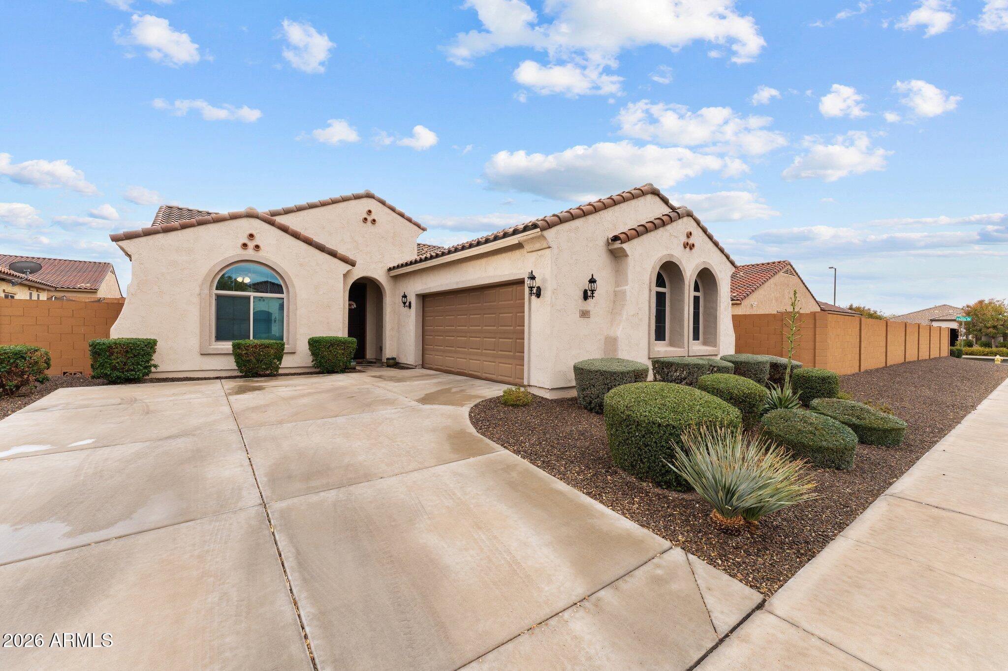 26011 W Wahalla Lane — photo