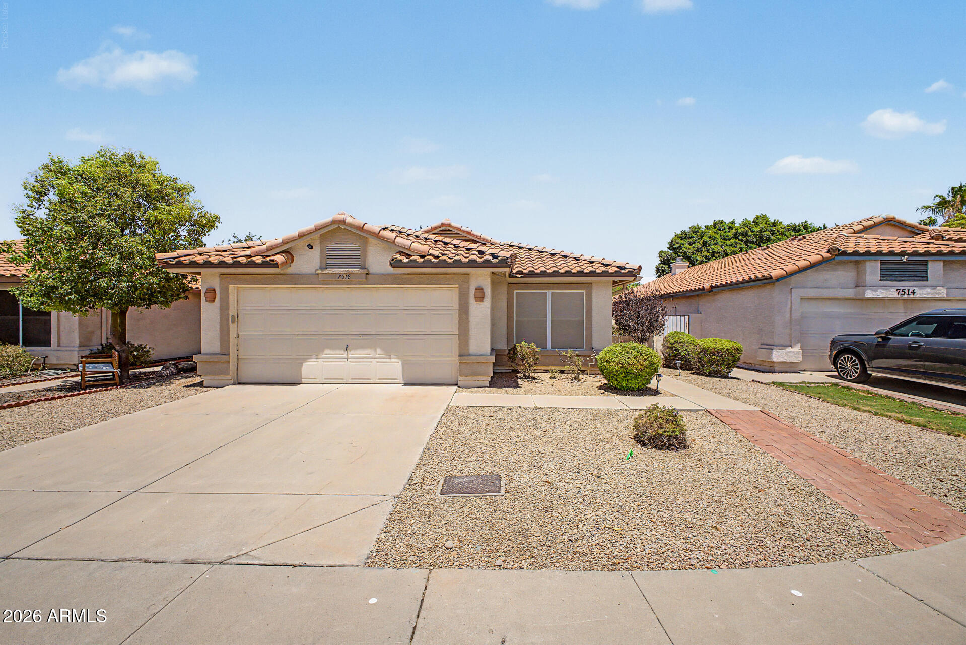 7518 W Kerry Lane — photo
