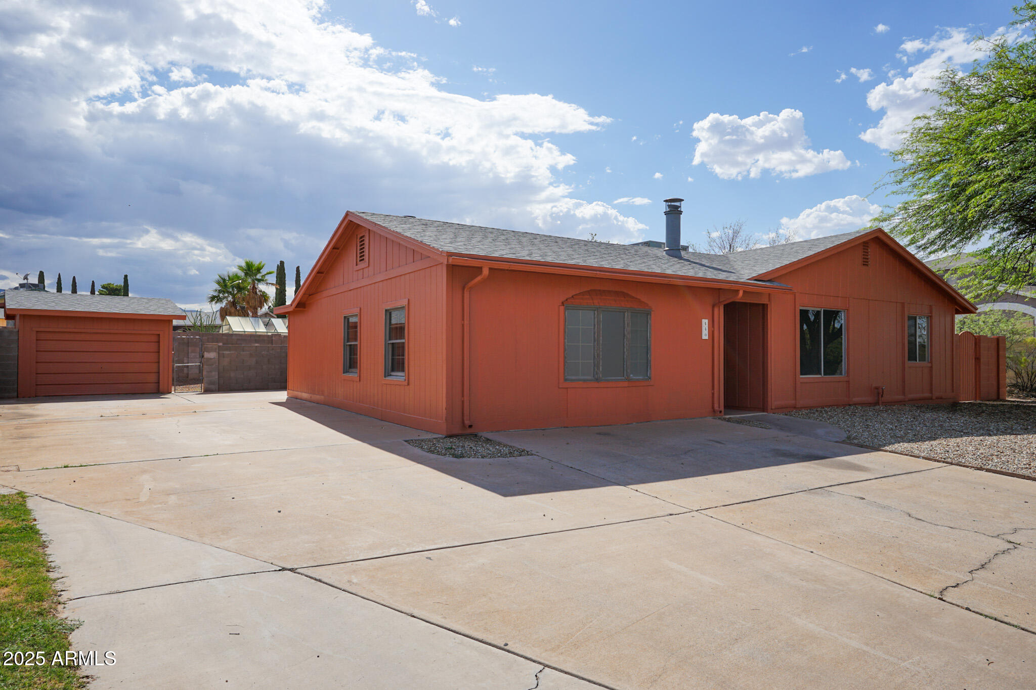 440 S Canyon Drive — photo