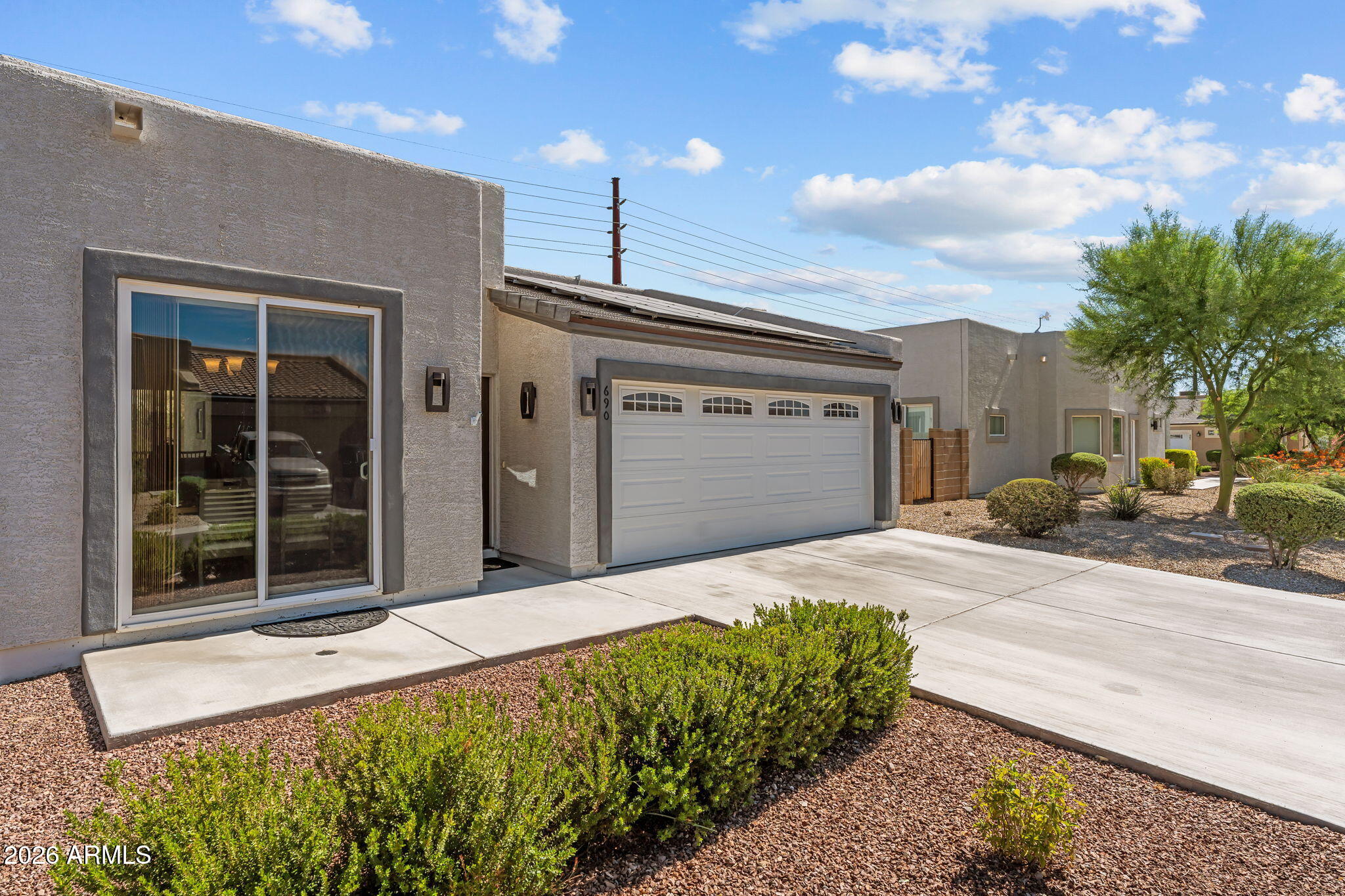 690 W Dylan Court — photo