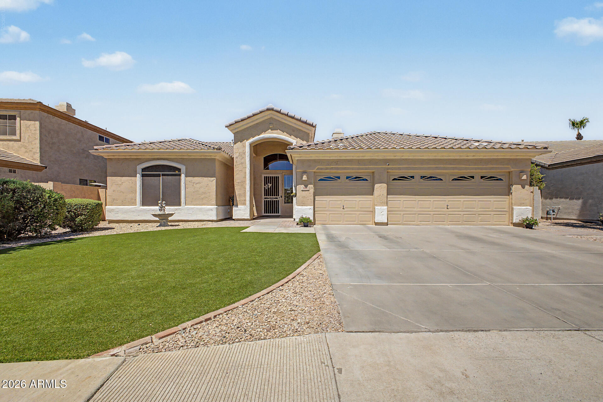 540 N Mammoth Way — photo