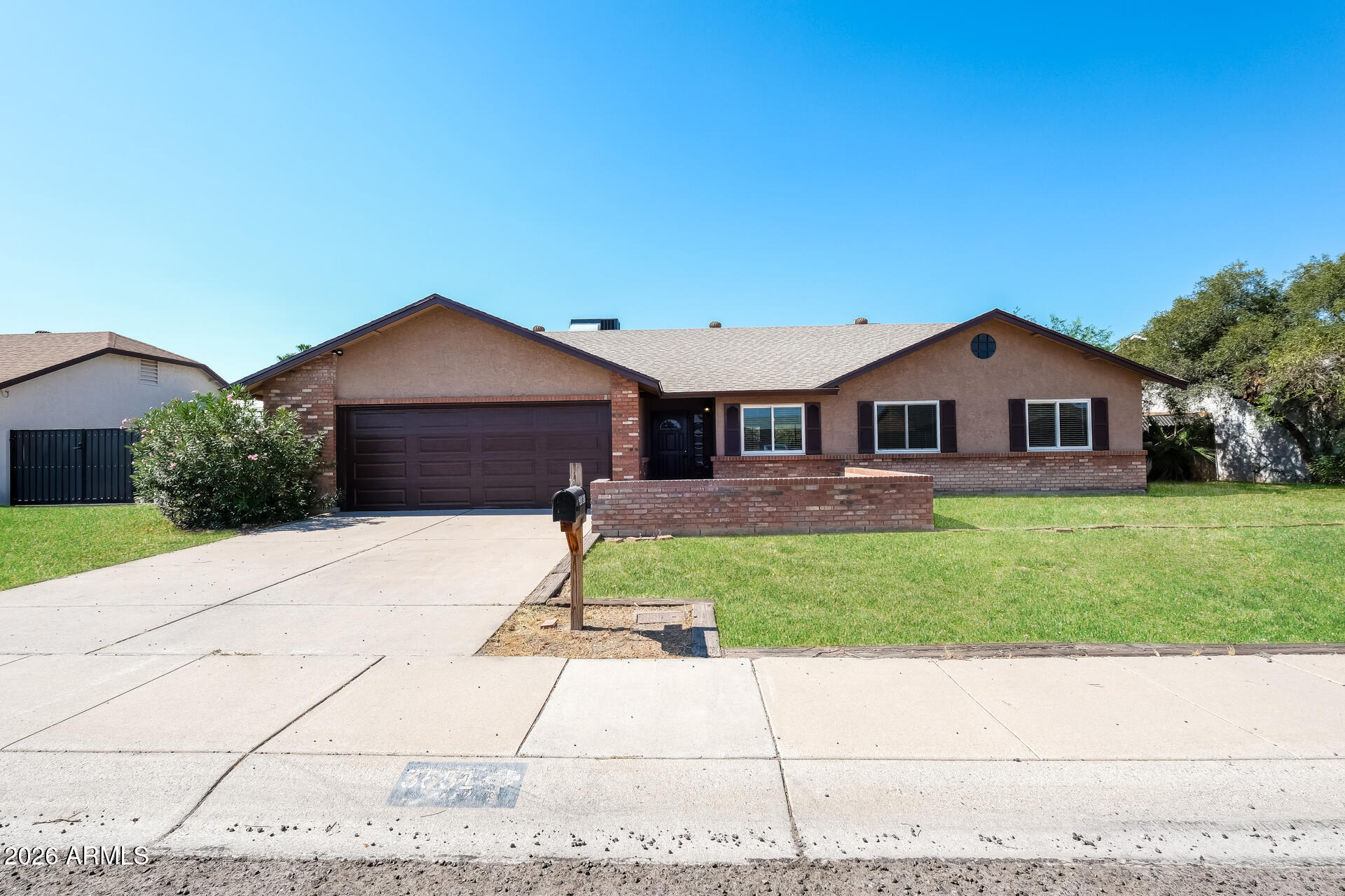 3551 W Joan de Arc Avenue — photo