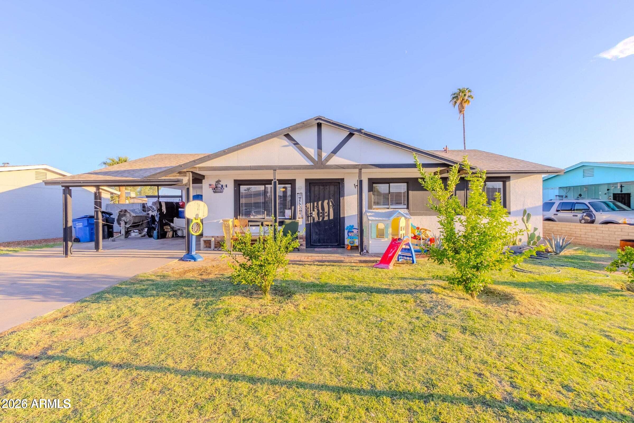 7139 W Wilshire Drive — photo