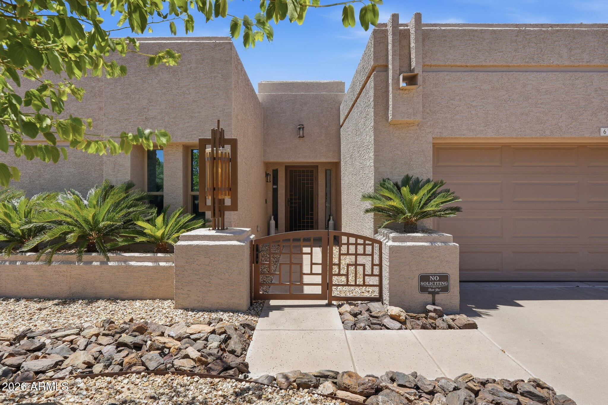 6733 E Phelps Road — photo