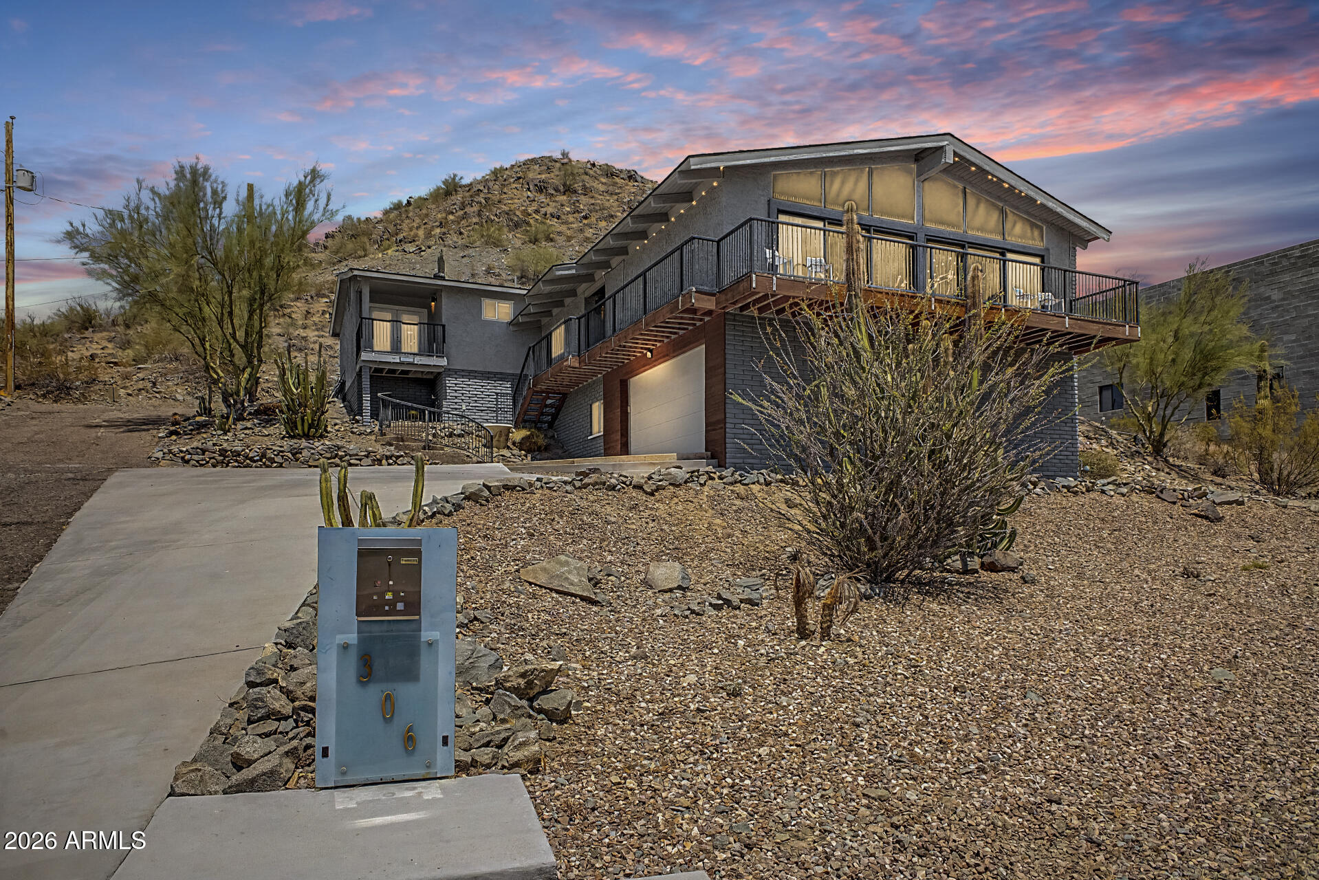 306 W Camino Vista — photo