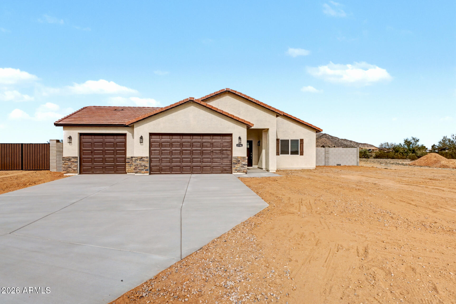 9745 W Appaloosa Trail — photo
