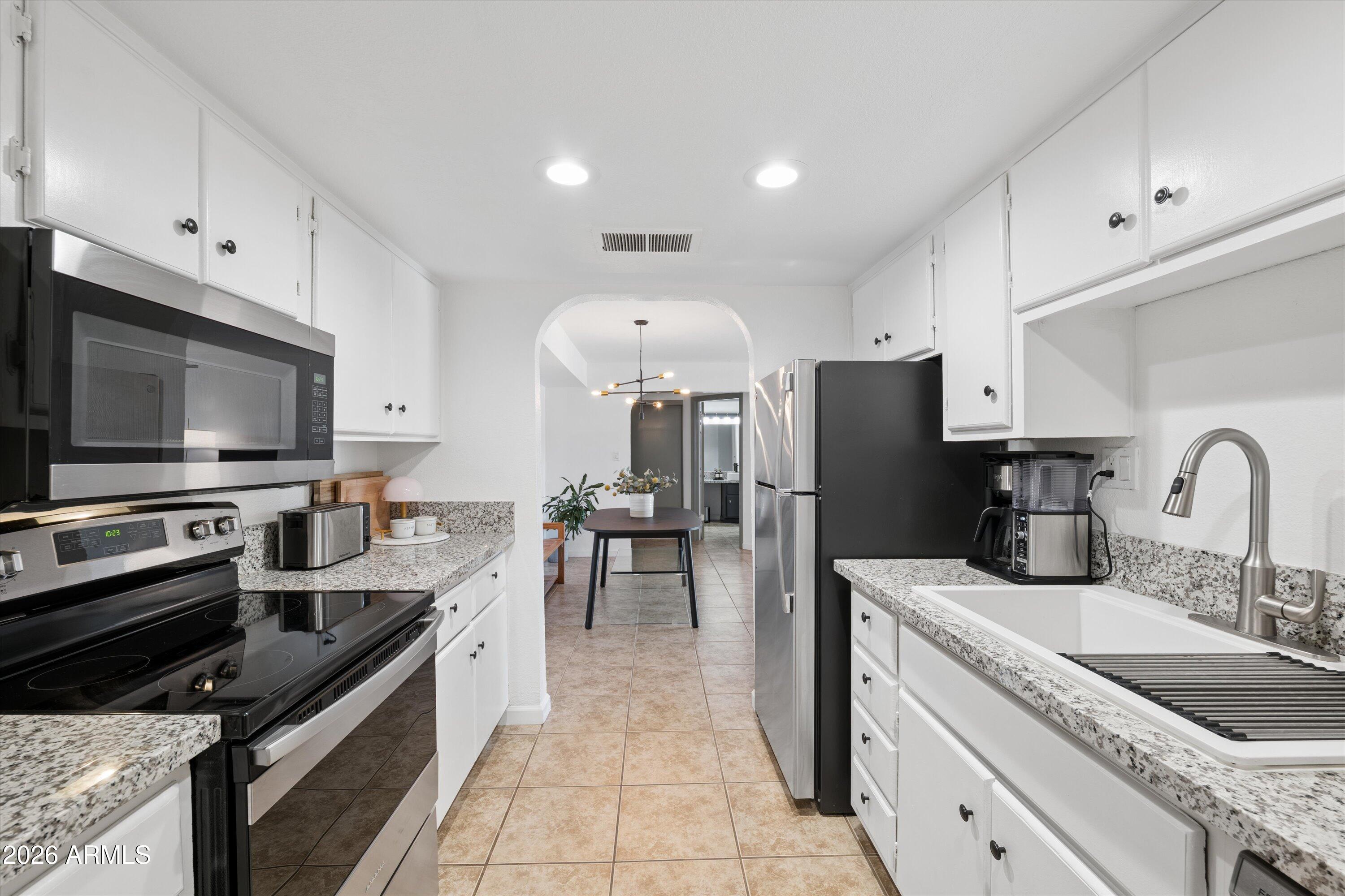3825 E Camelback Road E 186 — photo