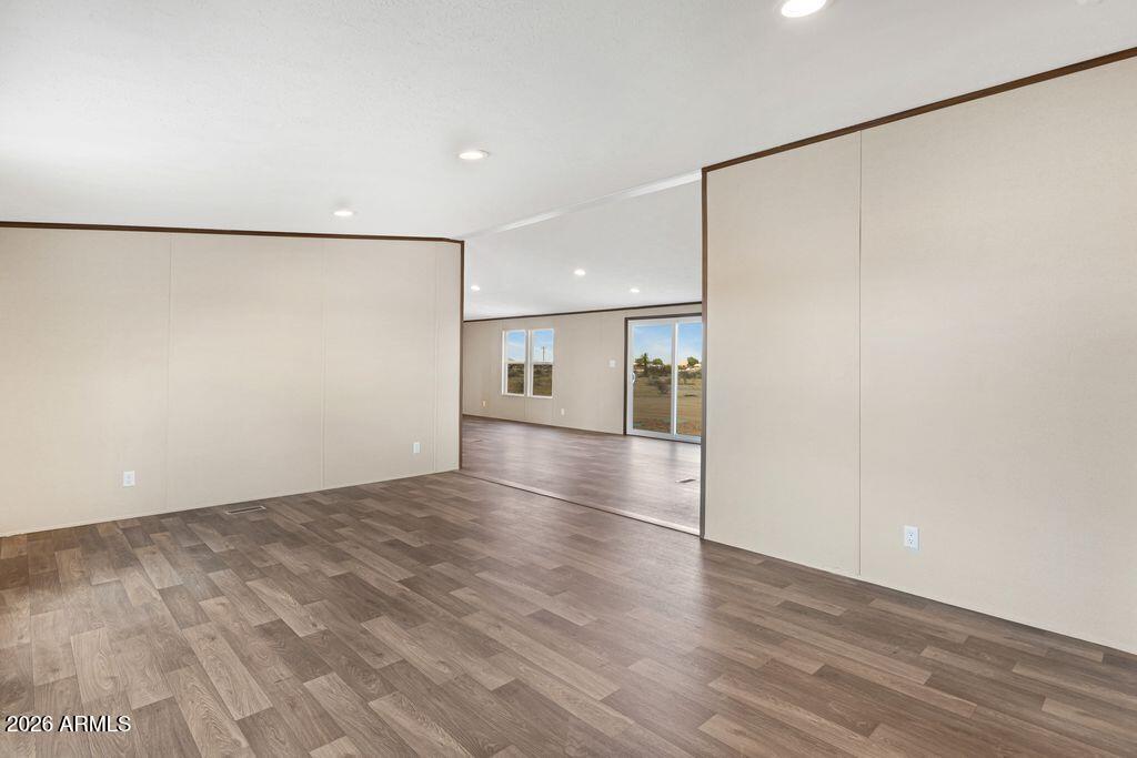 5744 N Lakeview Drive — photo