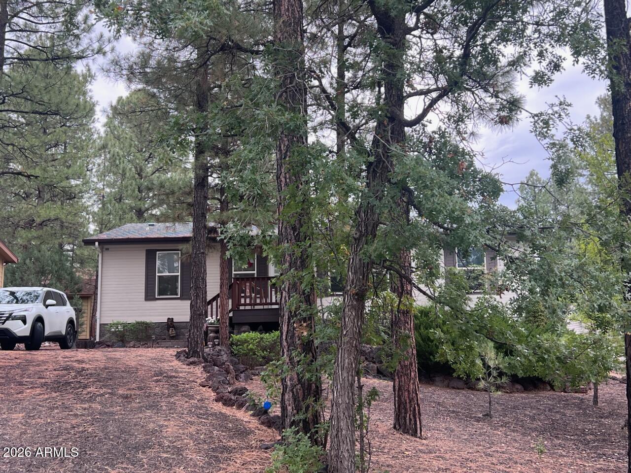 1001 S Cherokee Drive — photo