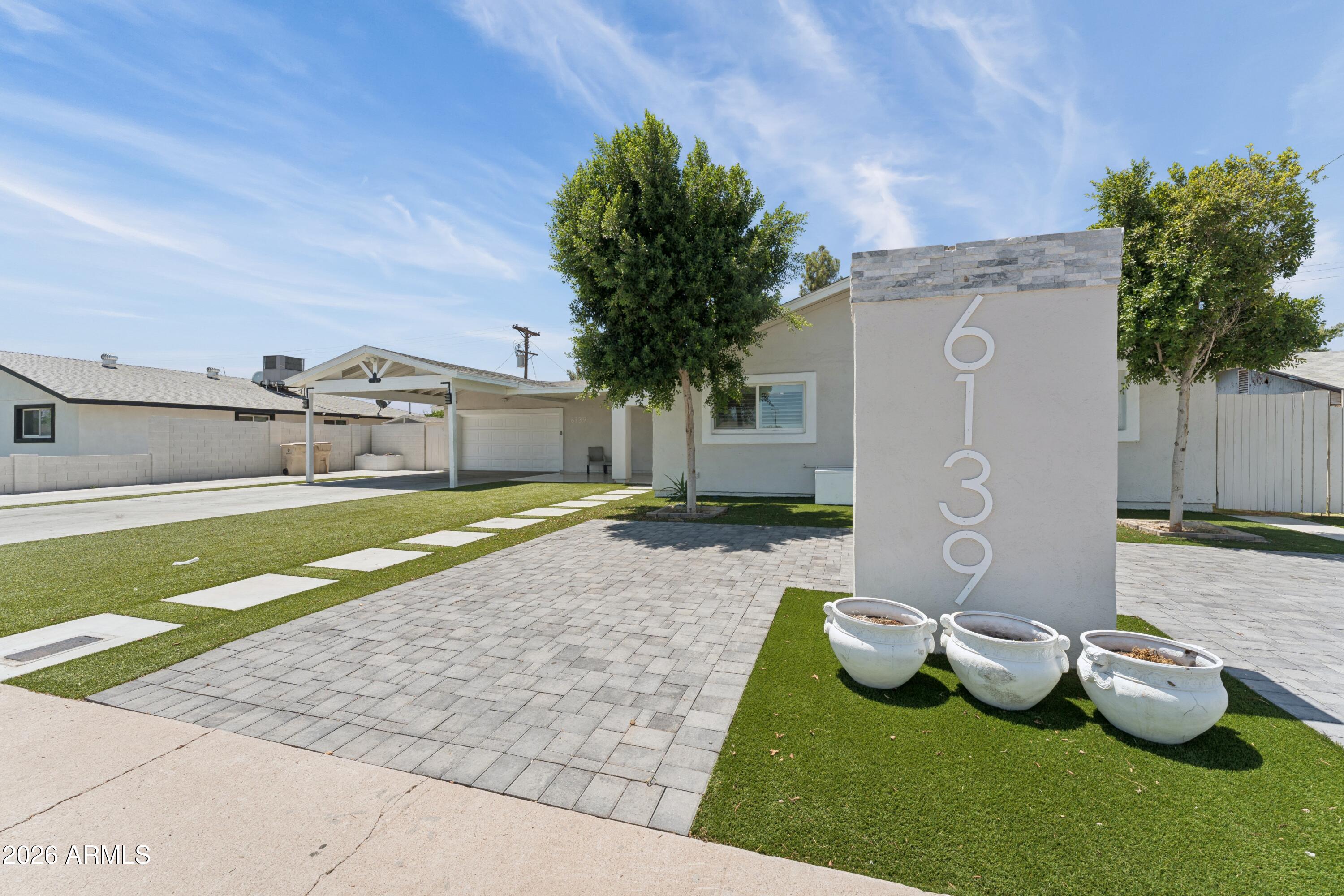 6139 W Colter Street — photo