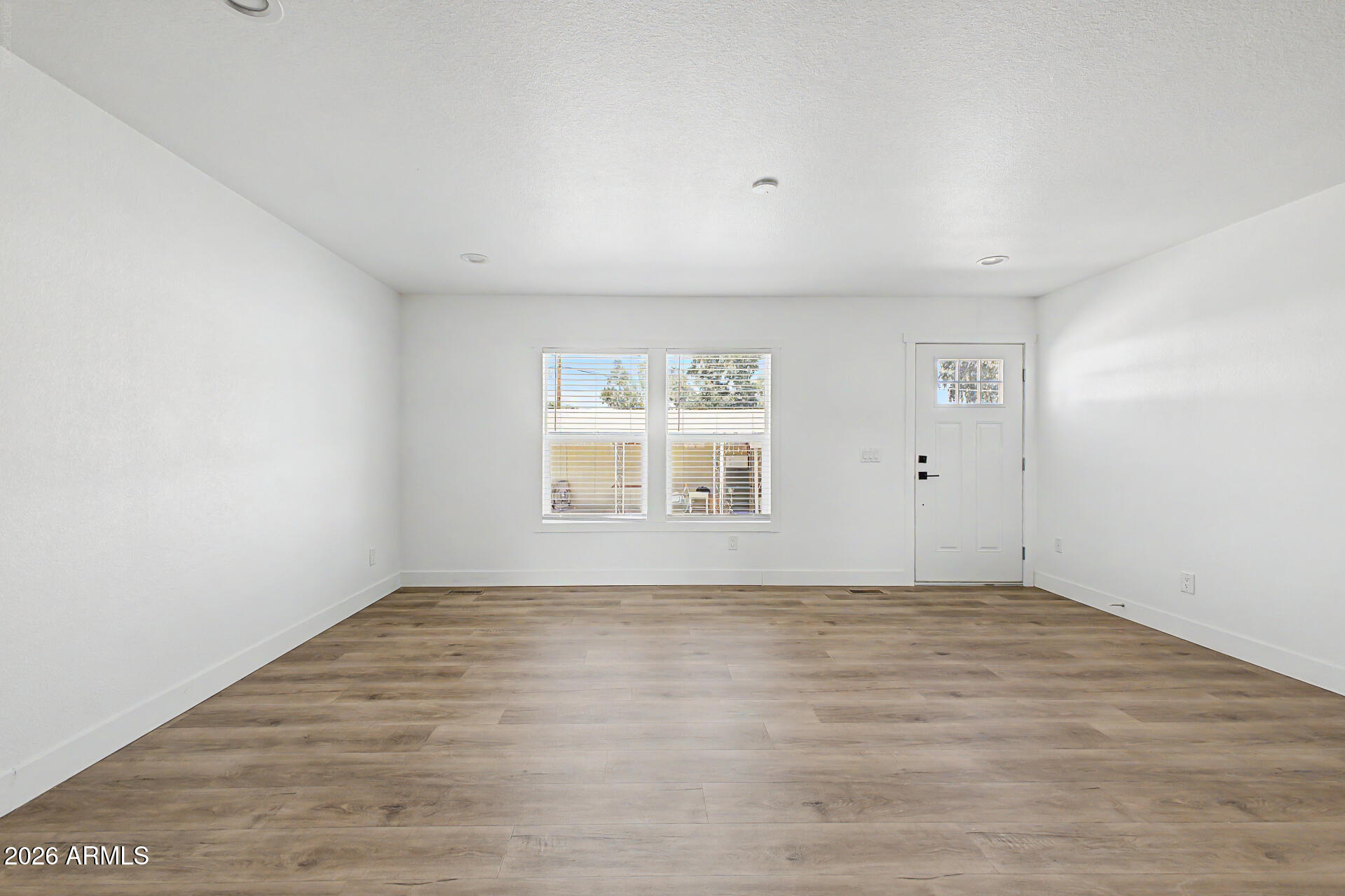 1091 S Cedar Drive, Apache Junction, AZ 85120 — photo 2