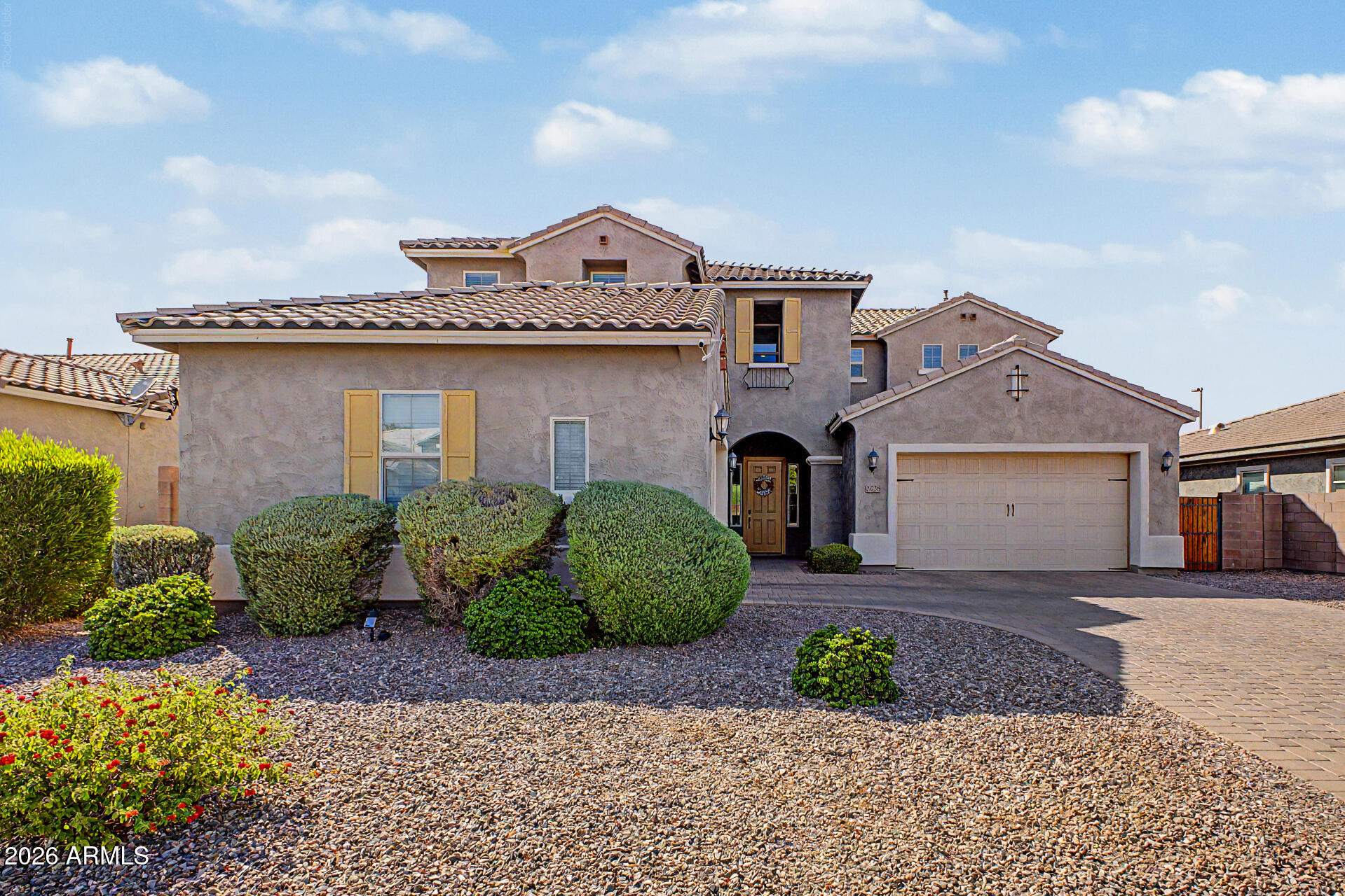 2528 E Tomahawk Court — photo