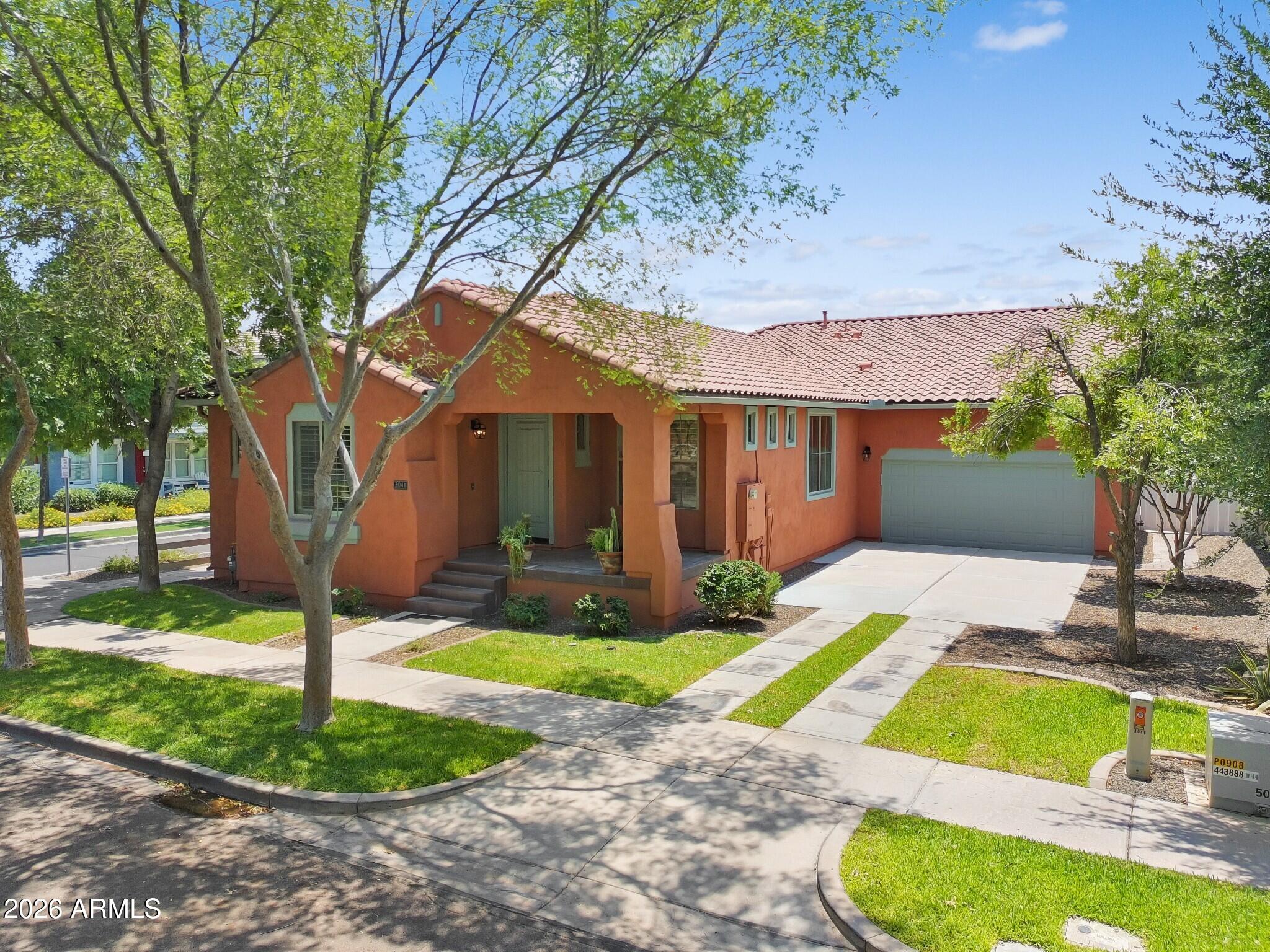 3041 E Camellia Drive — photo