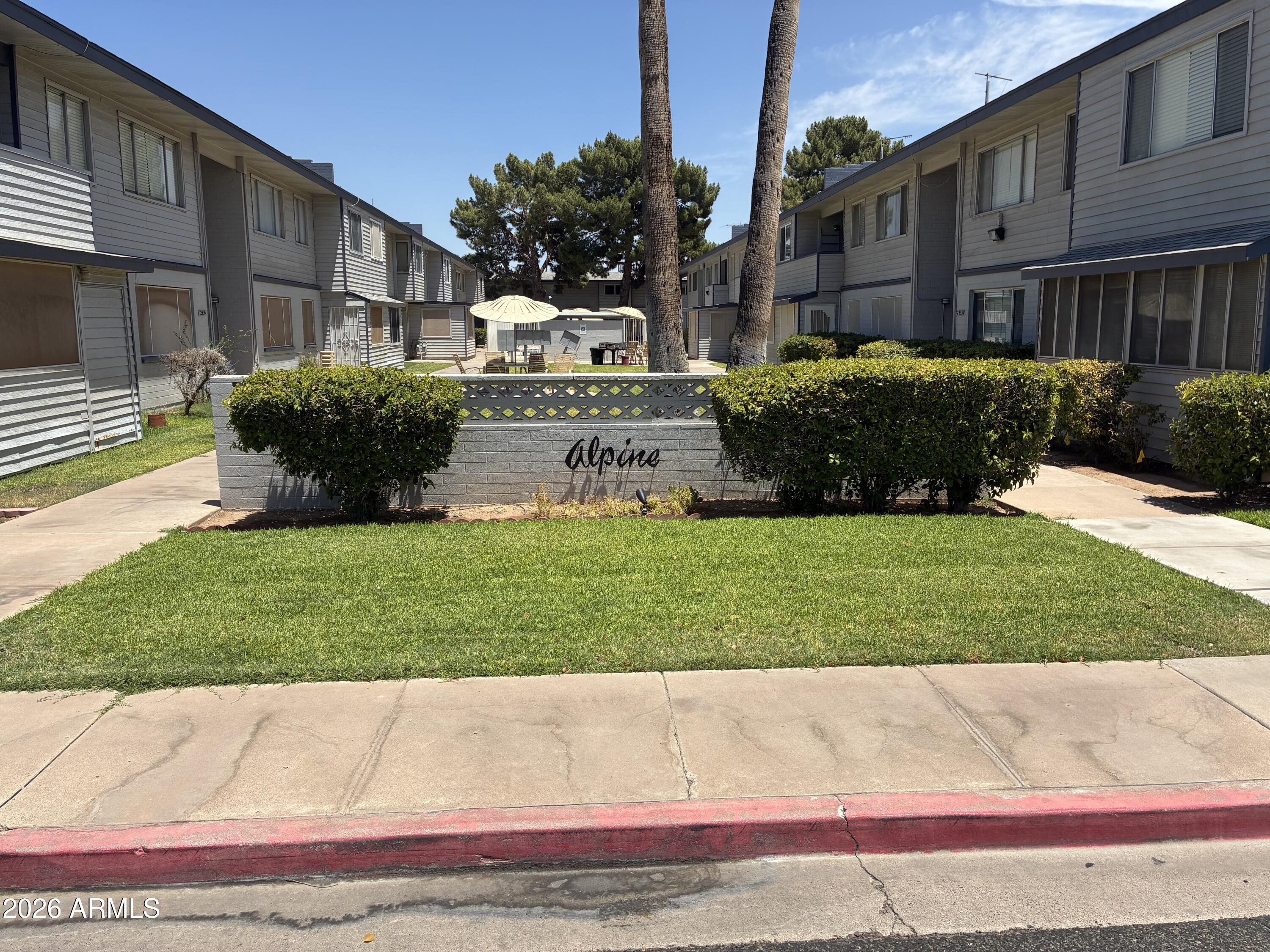 2551 W Rose Lane a215 — photo