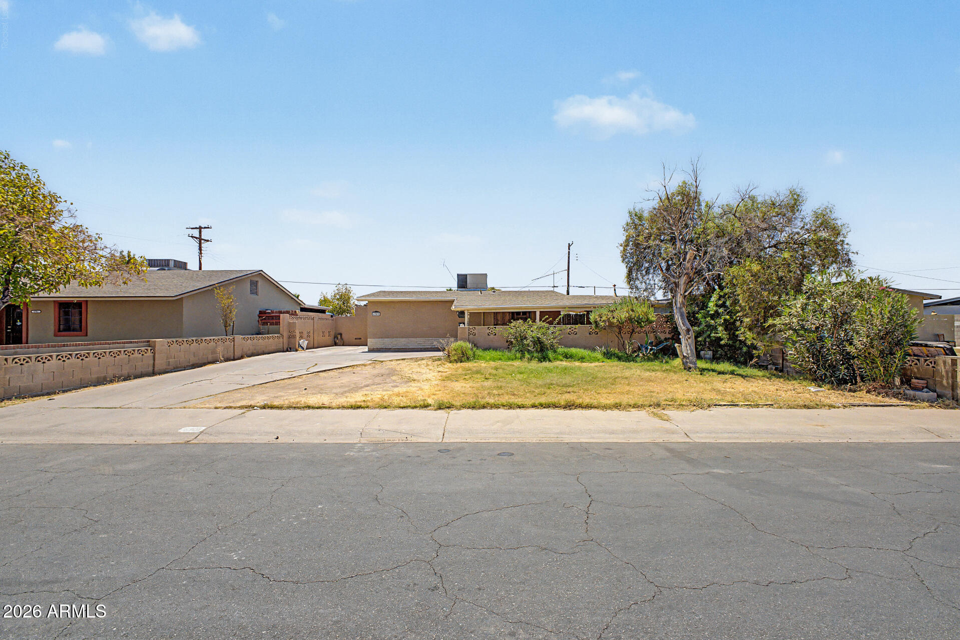 6909 W Wolf Street — photo