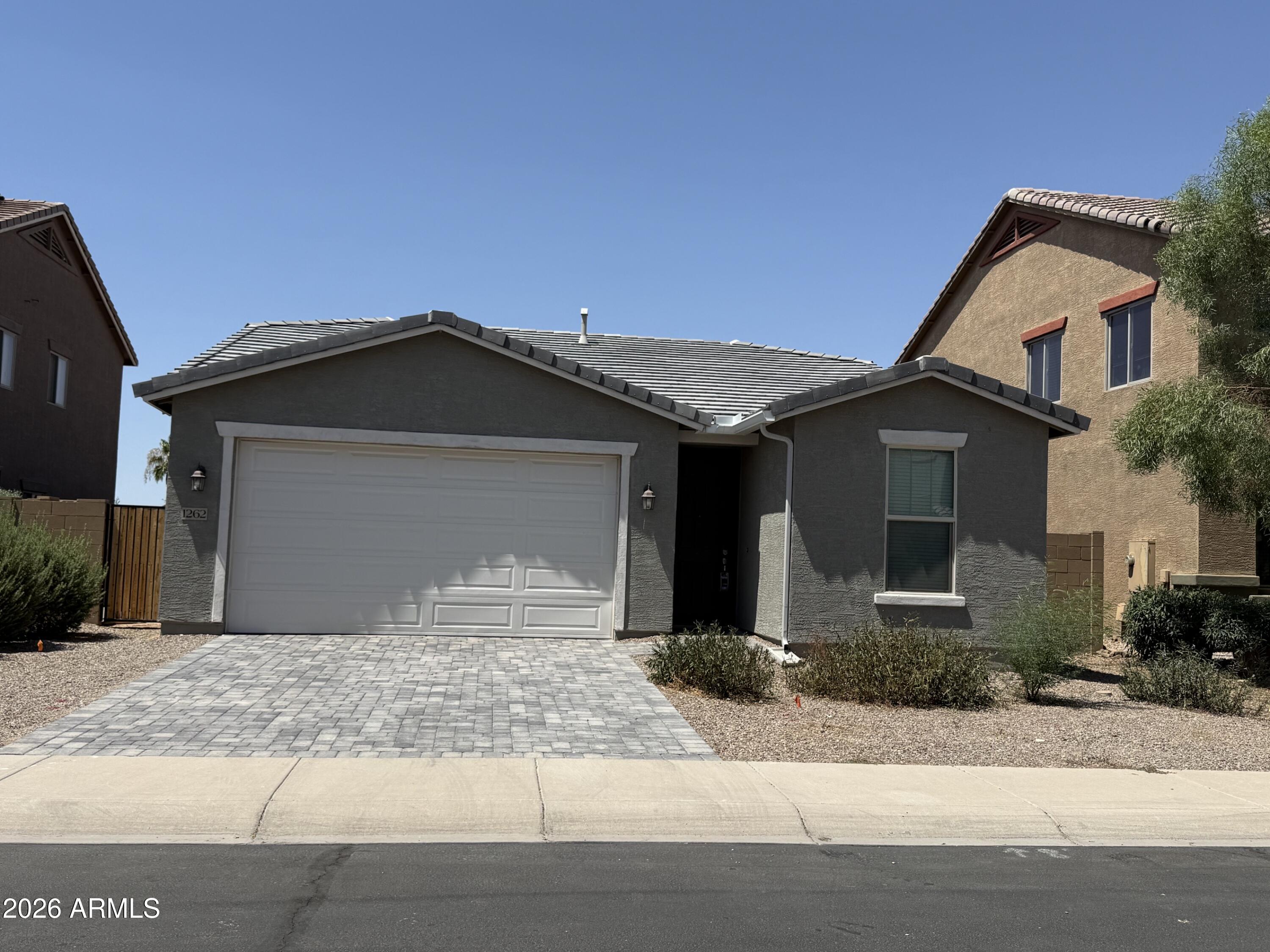 1262 E Prickly Pear Street — photo