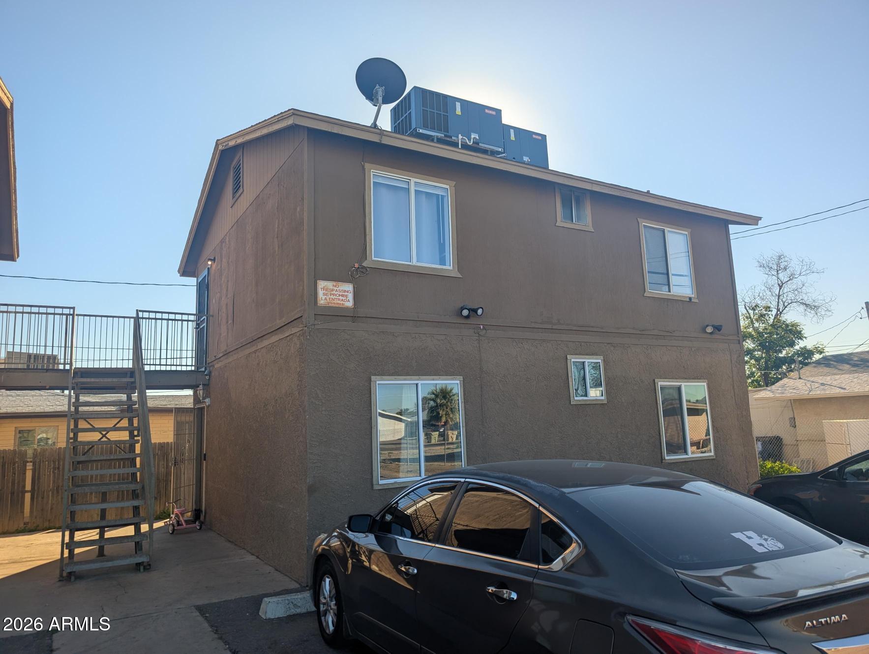 7160 N 53rd Avenue Apt 4 — photo
