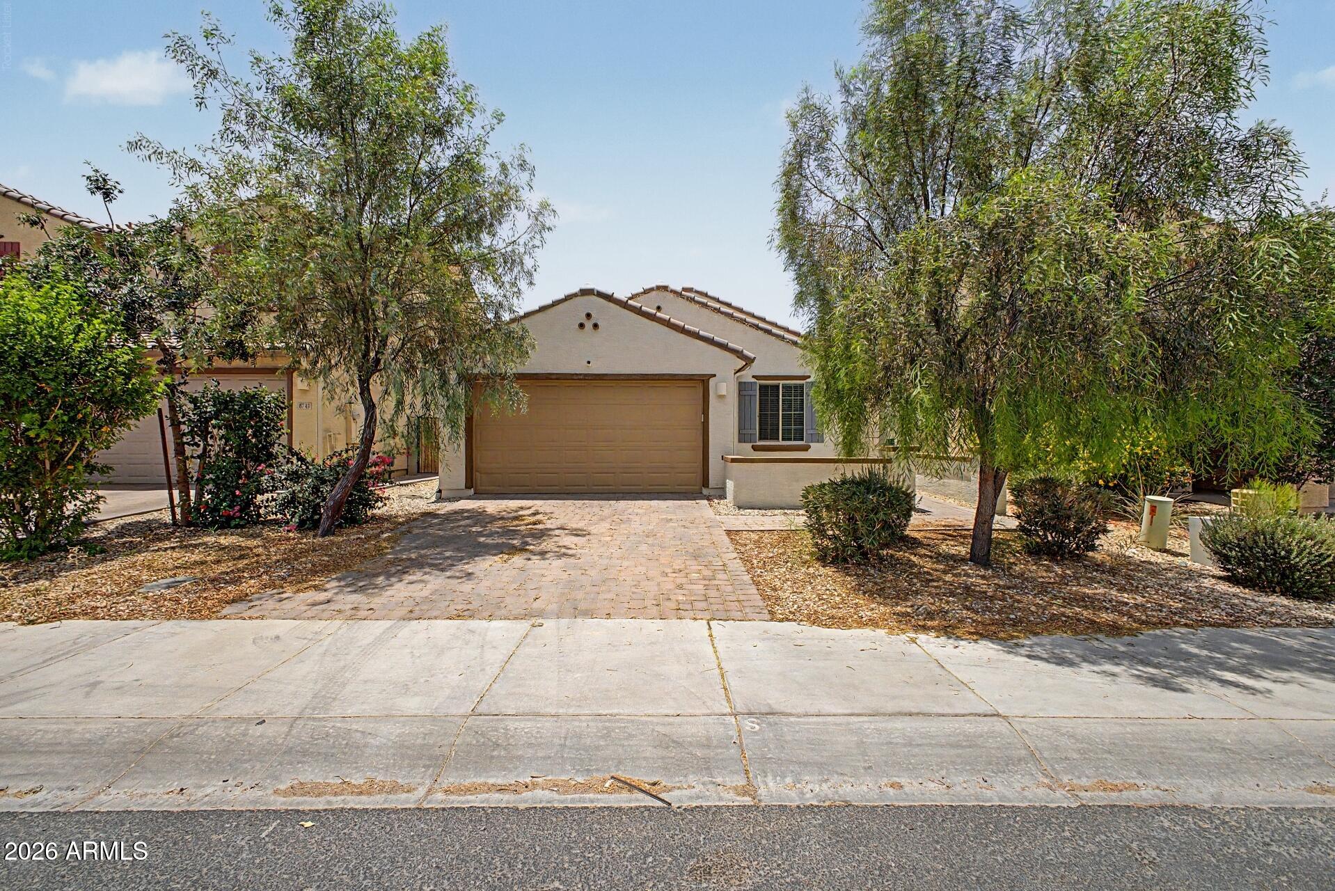 8747 W Solano Drive — photo