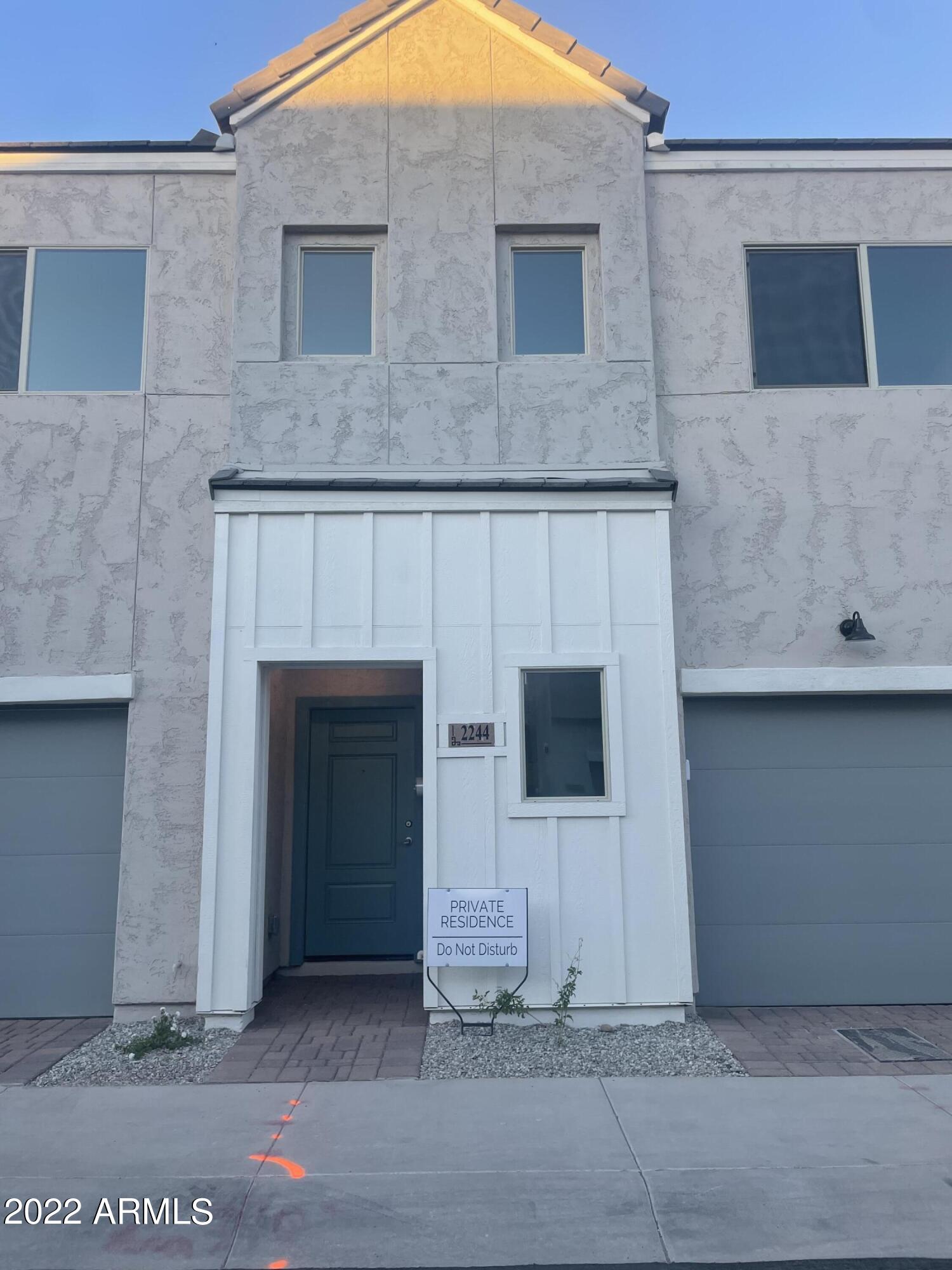 2244 W Laurie Lane — photo