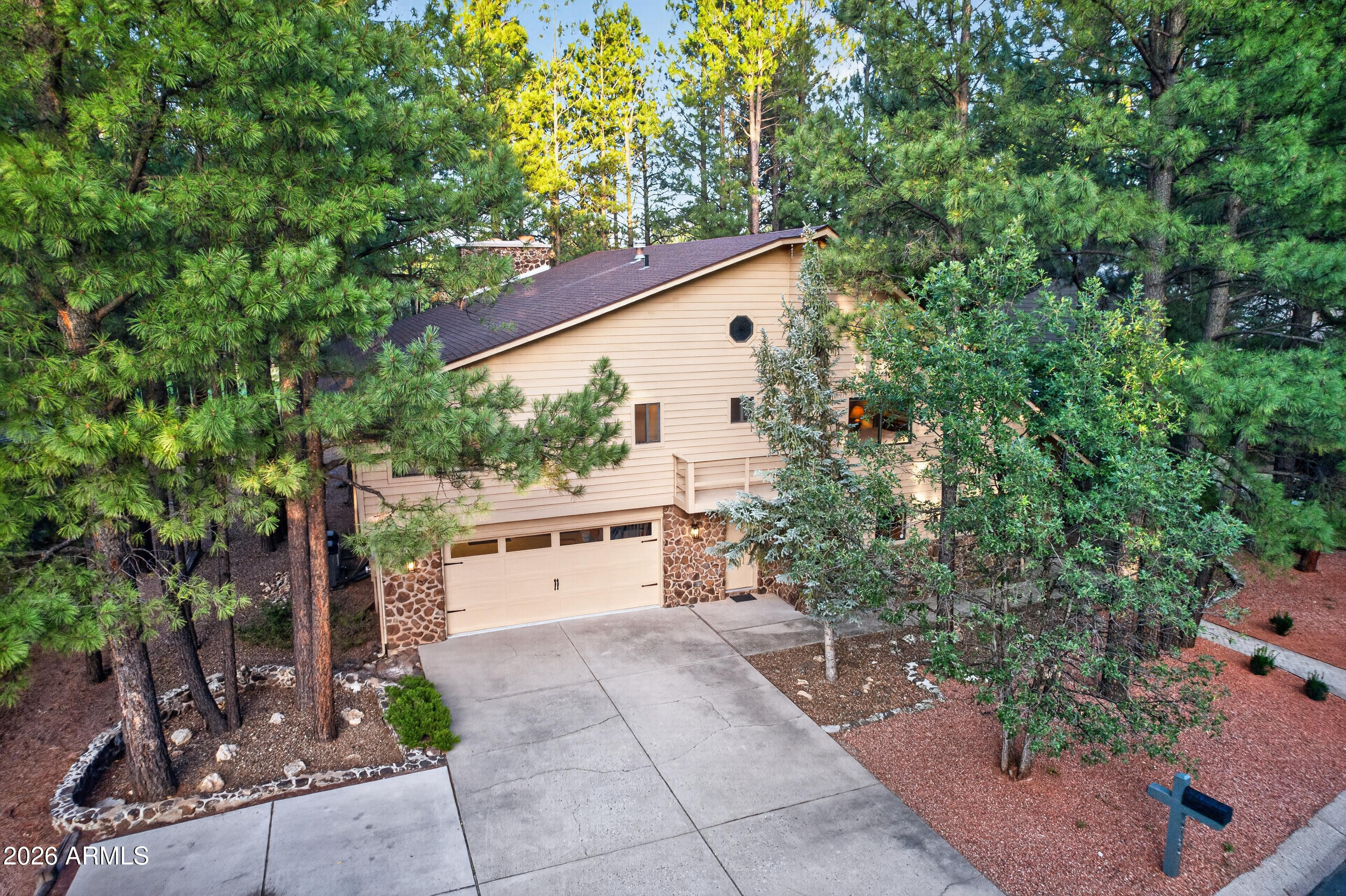 5135 E Hickory Drive — photo