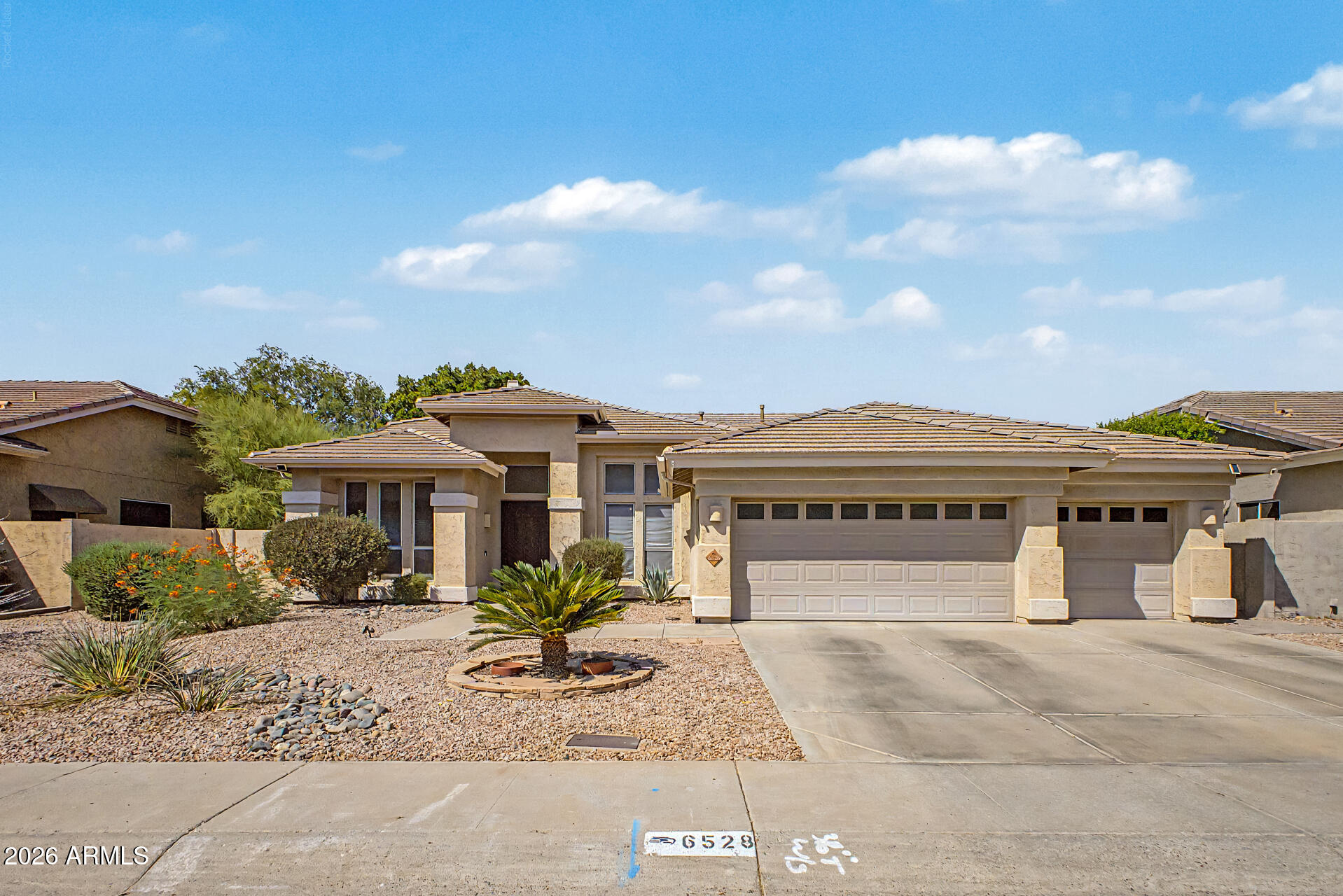 6528 W Via Montoya Drive — photo