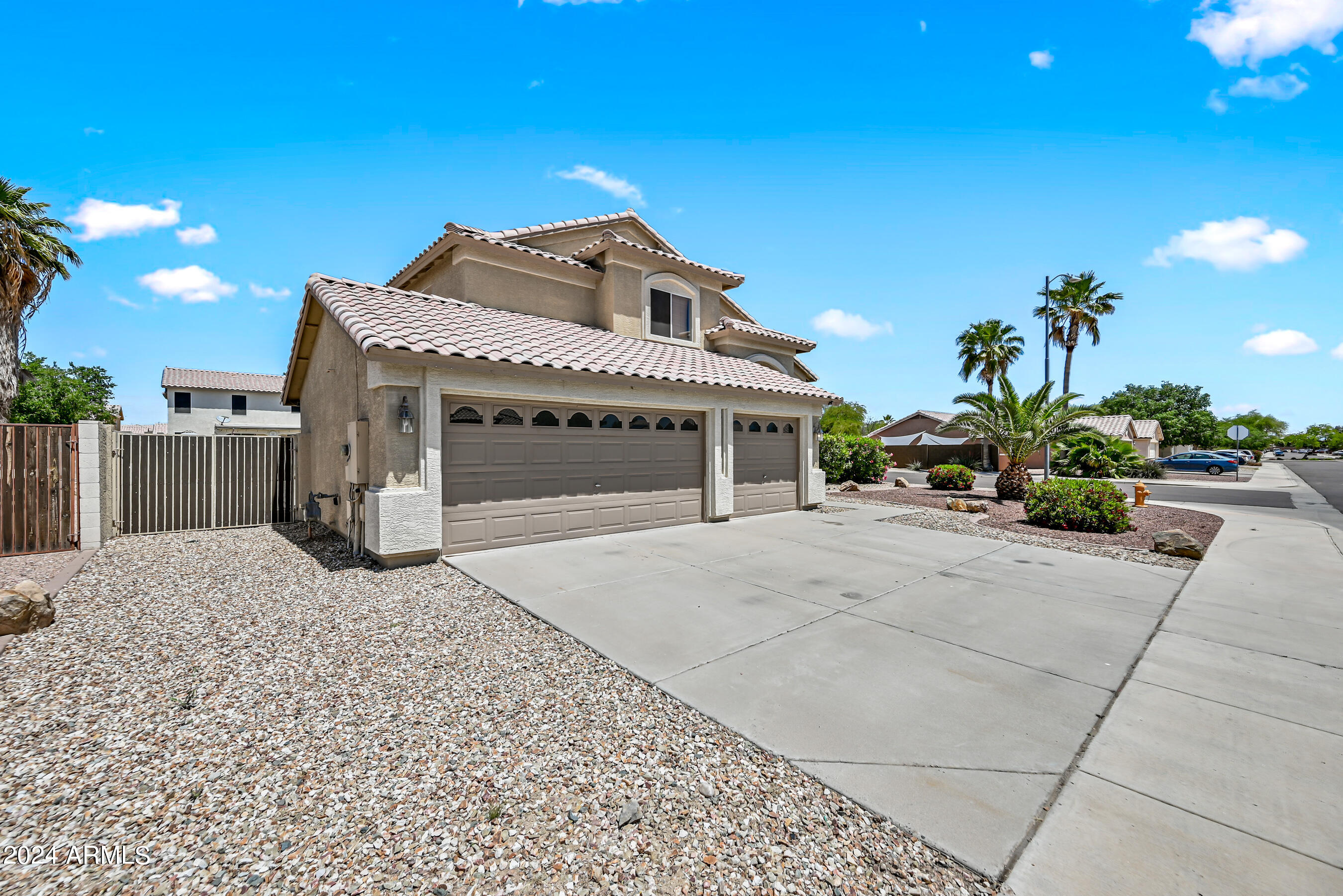 16224 W Jefferson Street — photo
