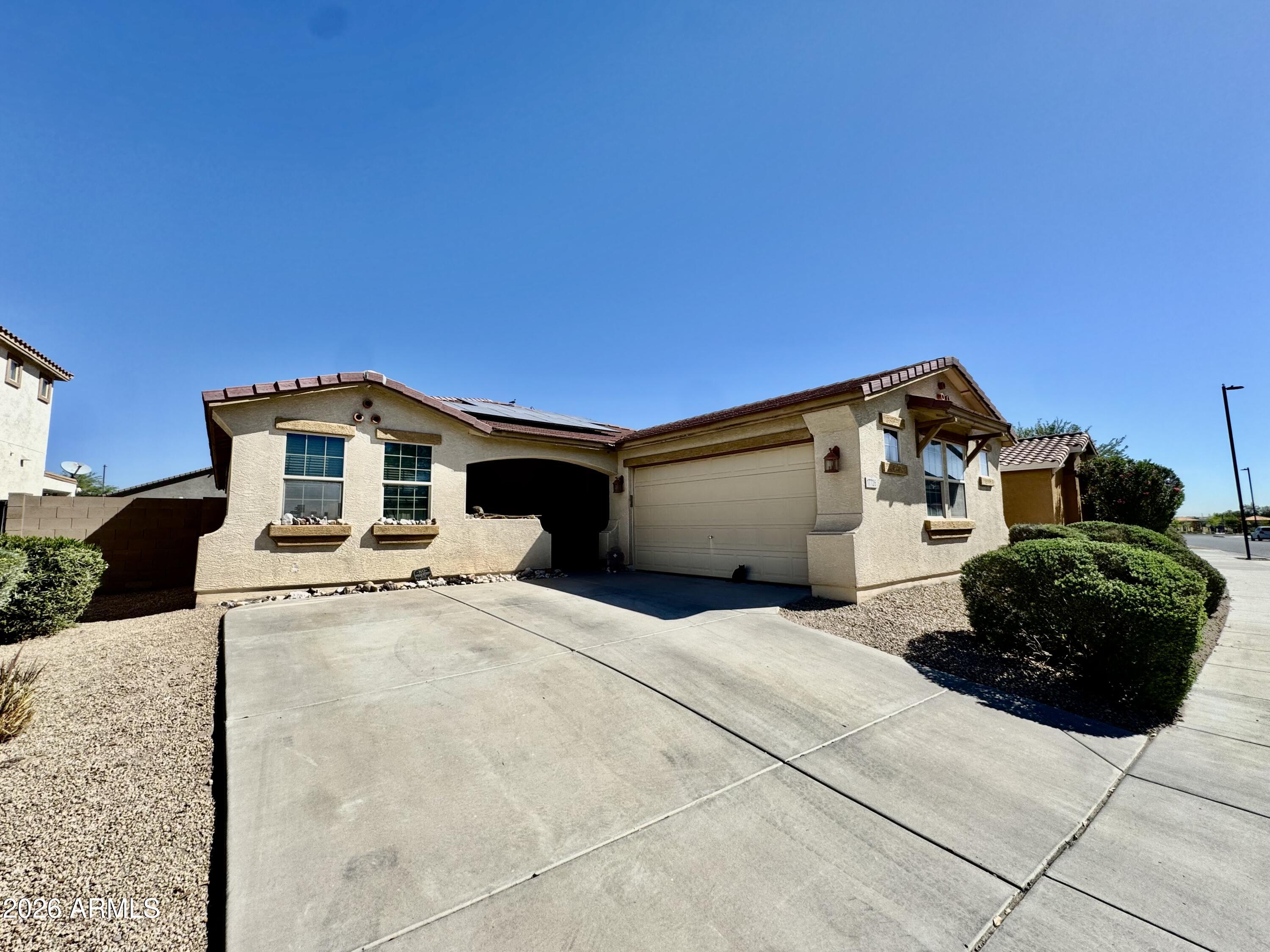 17726 W Lincoln Street — photo