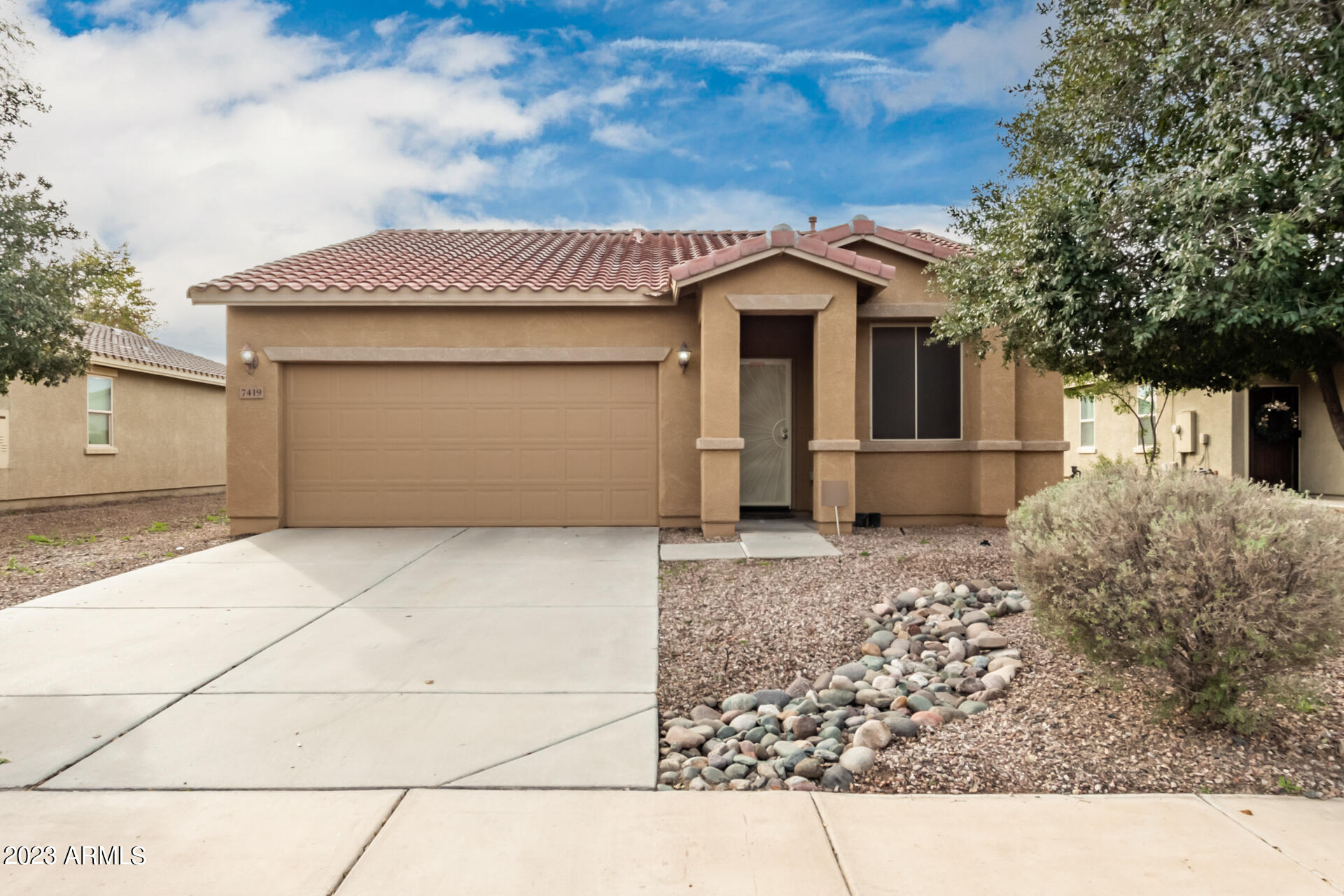 7419 W Glass Lane — photo