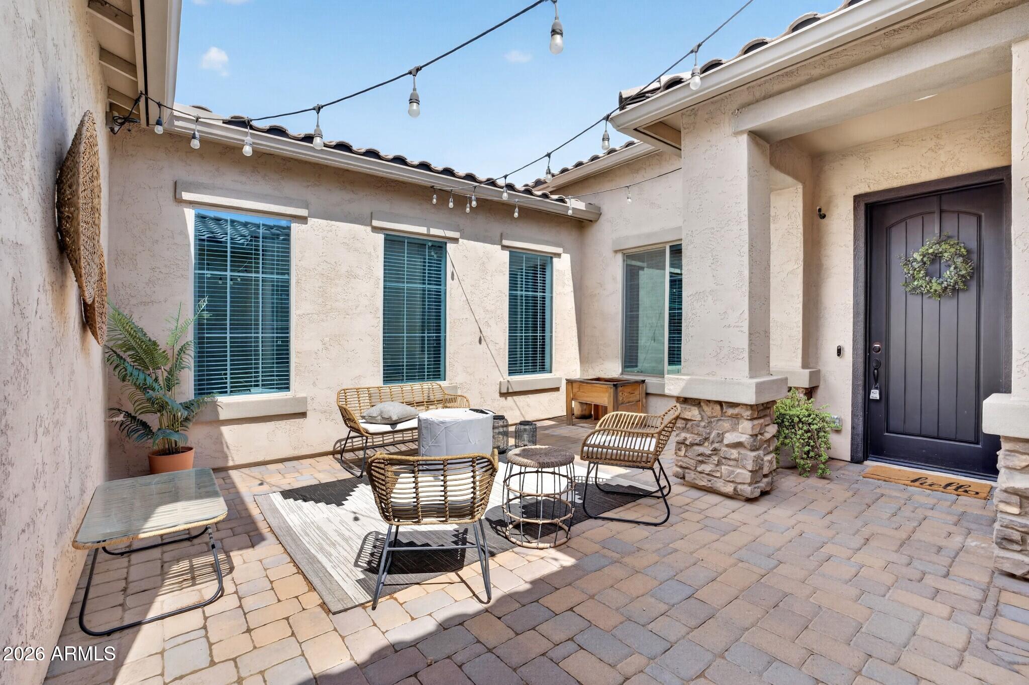 992 E Parkview Drive, Gilbert, AZ 85295 — photo 2