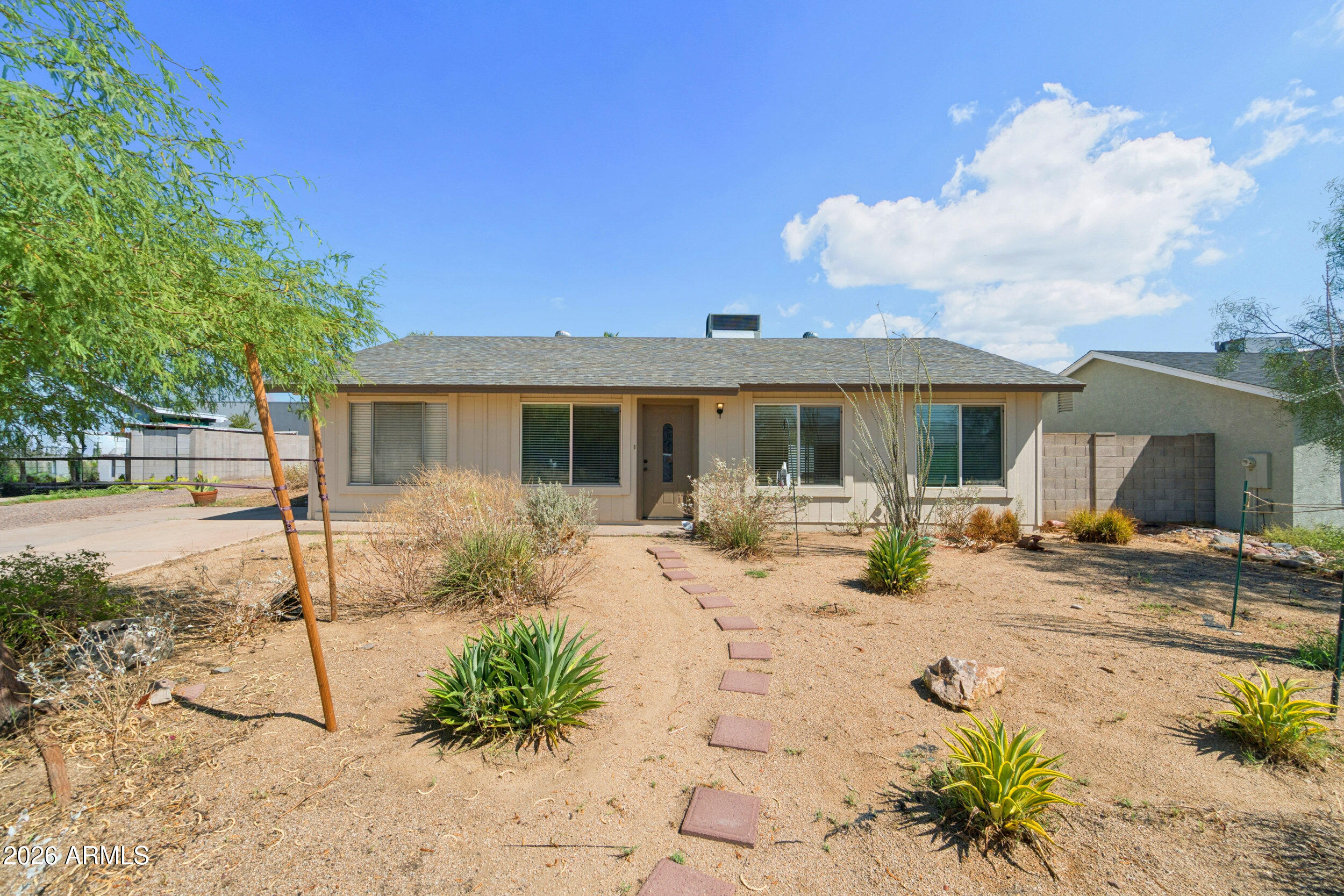 642 W Magdalena Drive — photo