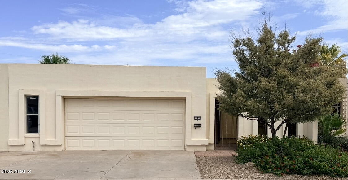 312 W Laguna Drive — photo