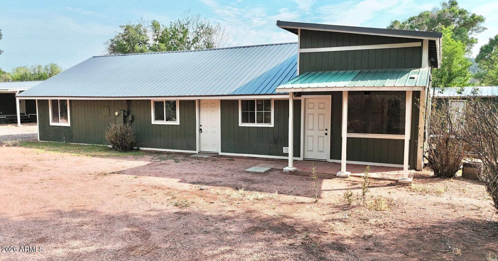 647 S Moonlight Drive — photo