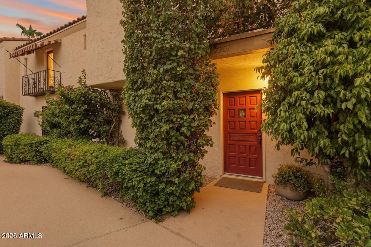 7301 E Thornwood Drive — photo