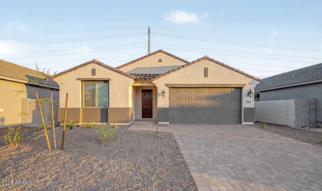18243 W Pioneer Street — photo