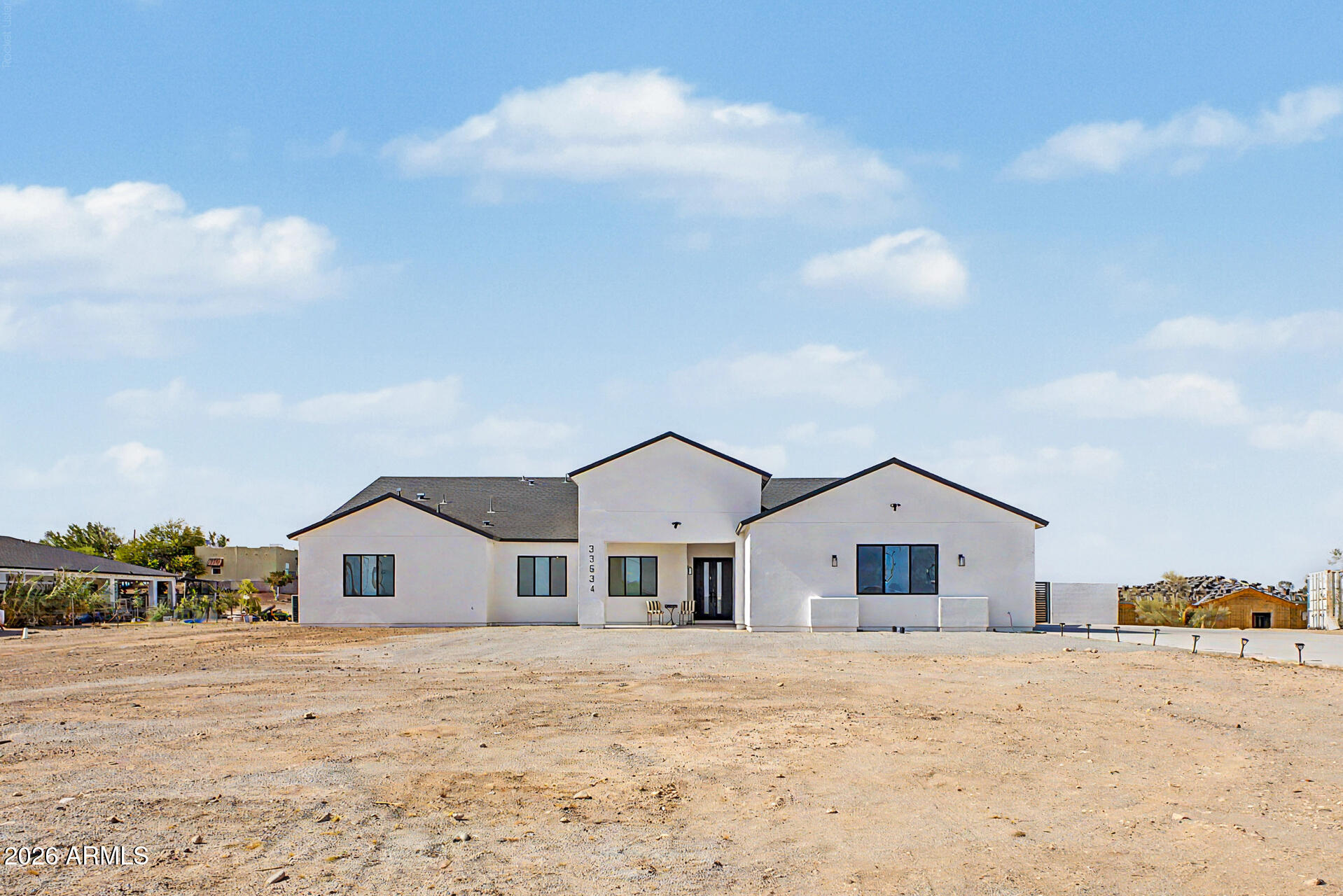 33634 W Earll Drive — photo