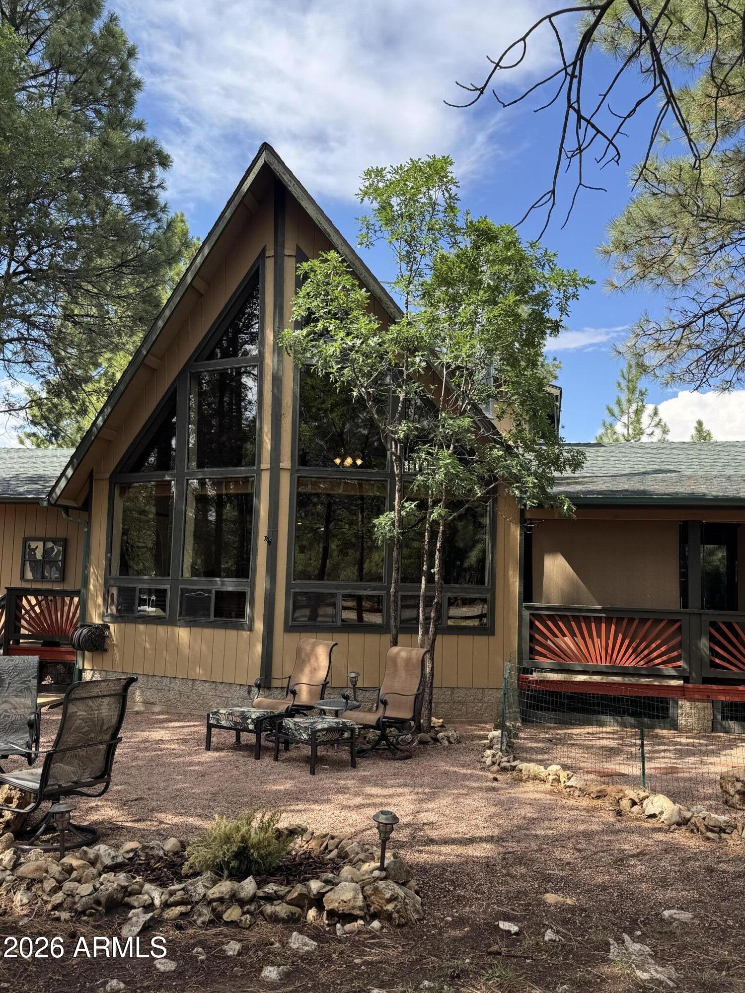 4303 Navajo Drive — photo