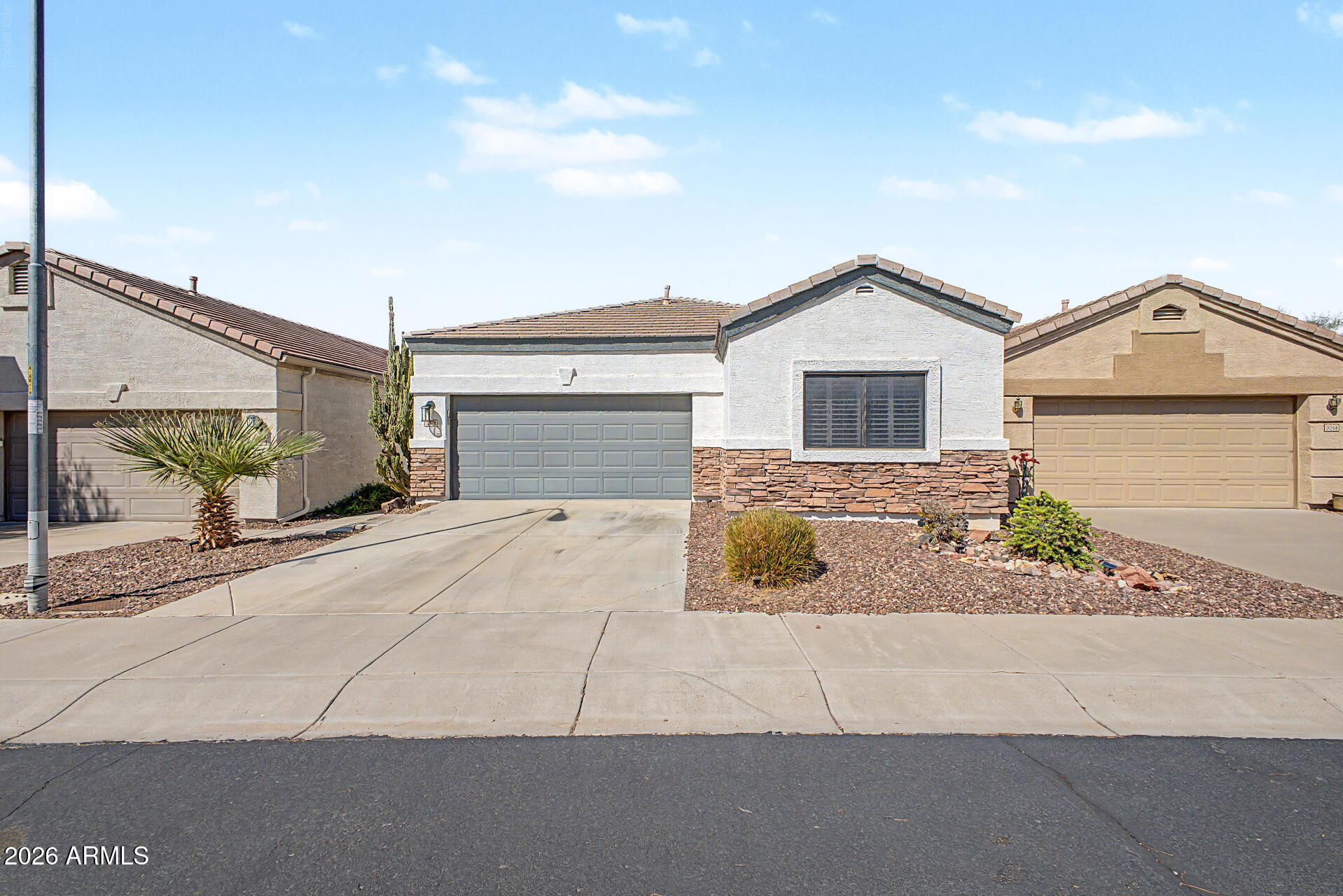 3312 E Maldonado Drive — photo