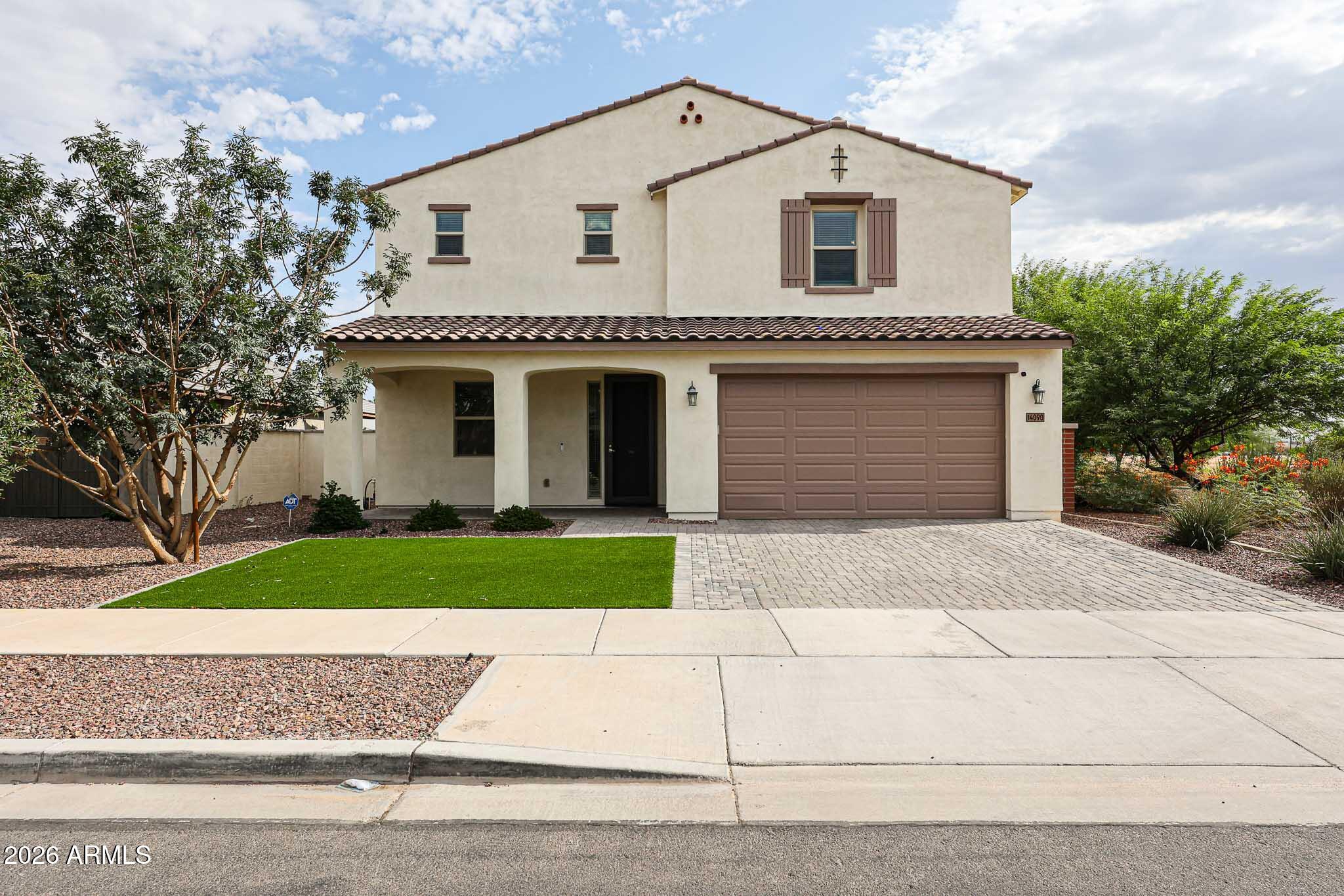 14090 W Old Oak Lane — photo
