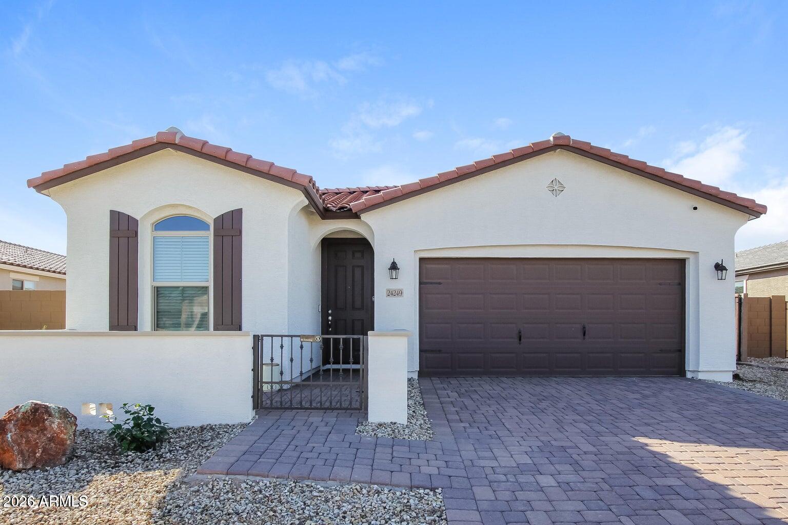 24249 W Zak Road — photo