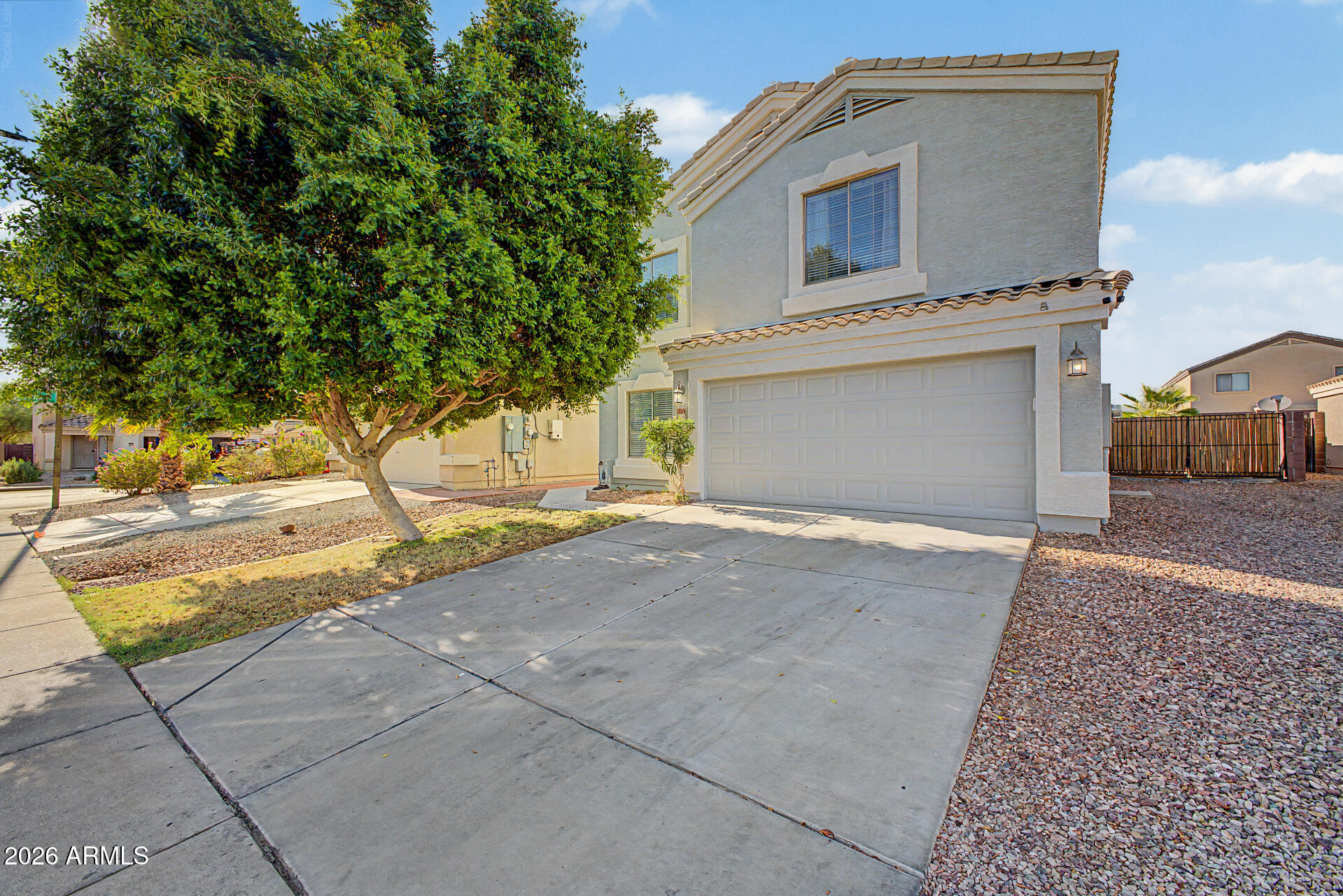 23814 W Desert Bloom Street — photo