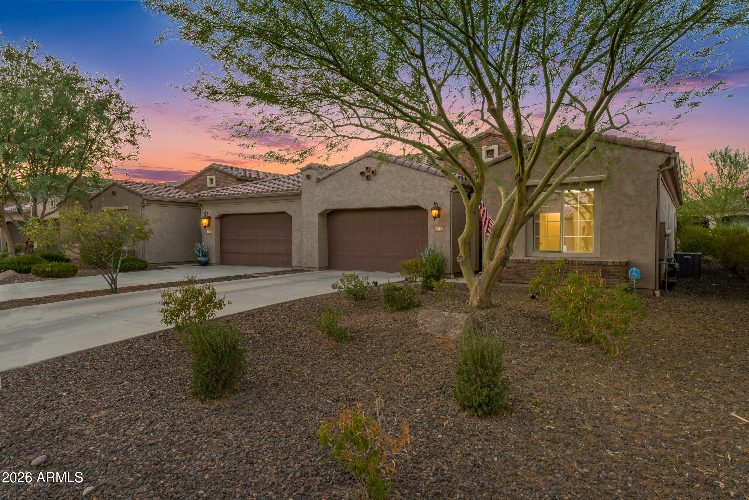 16938 W Cypress Street — photo
