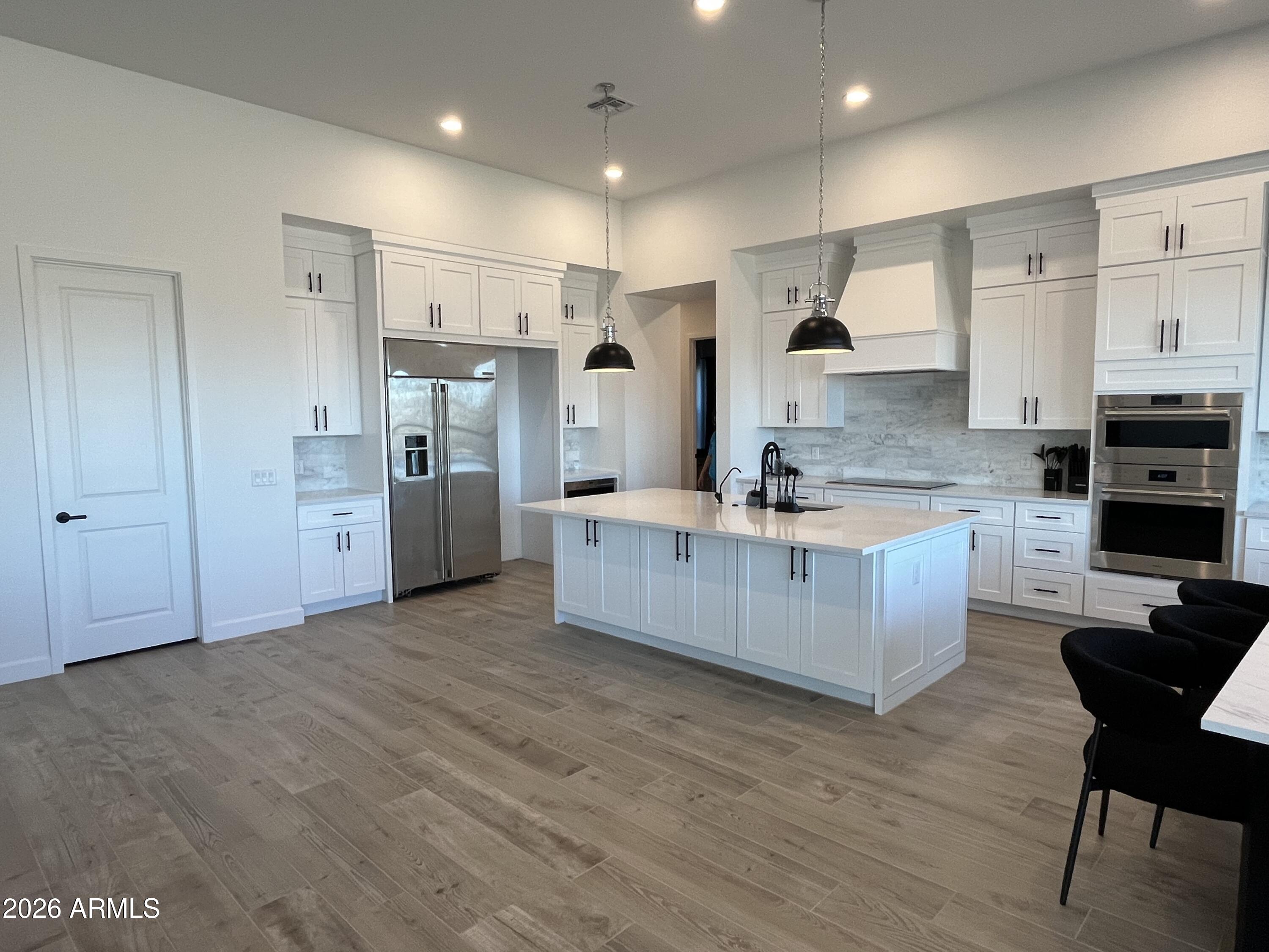 20255 W Highland Avenue — photo