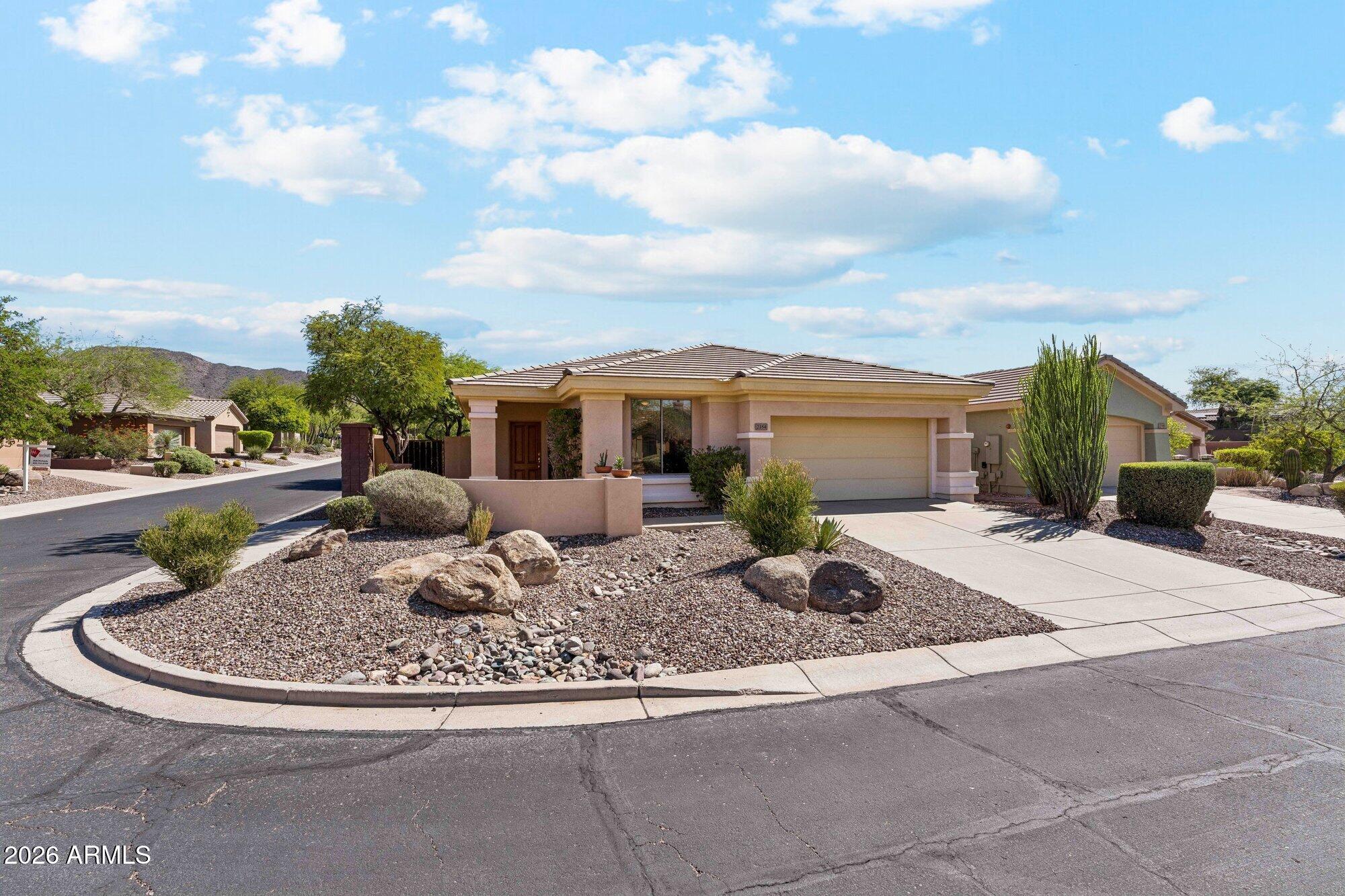 2154 W Valhalla Court — photo